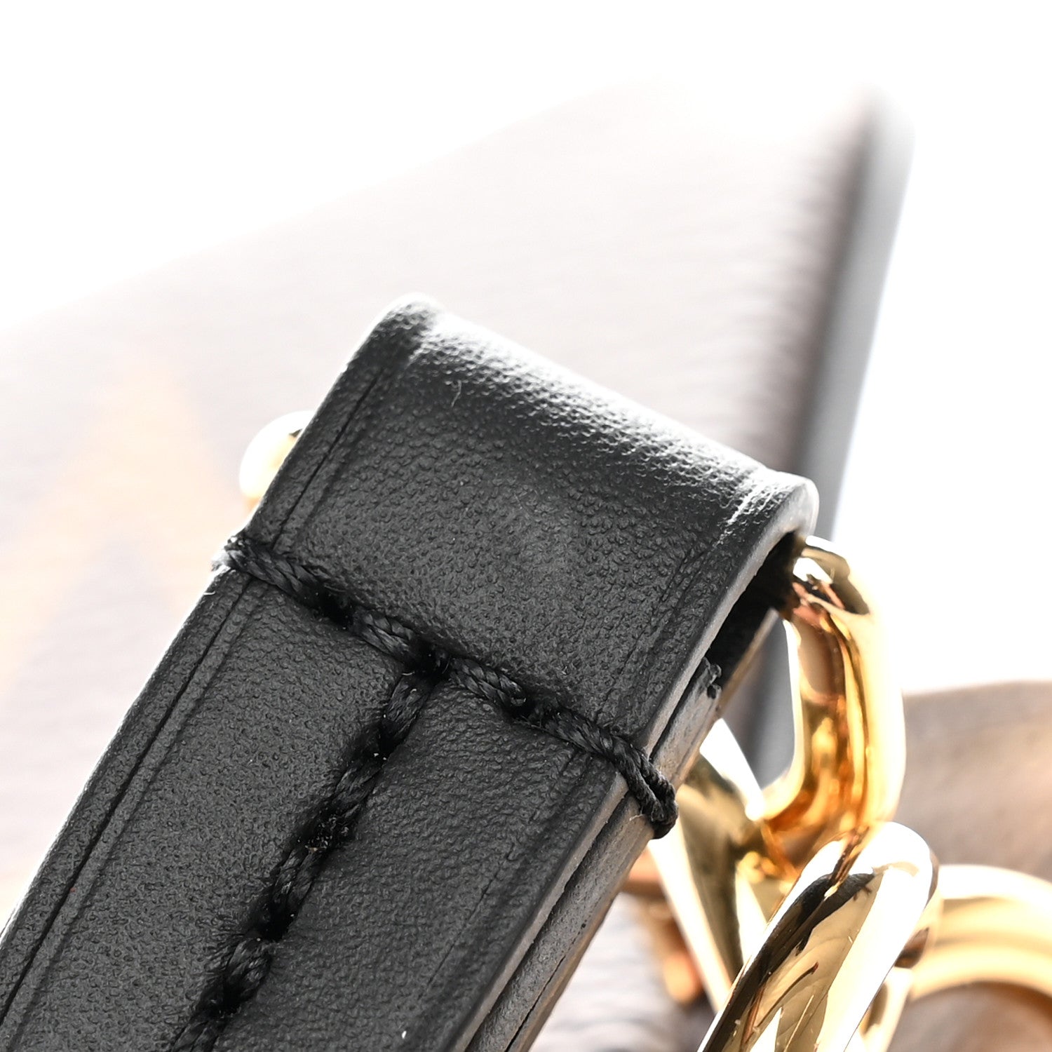 Louis Vuitton Reverse Monogram Giant Trio Pouch 10 of 13