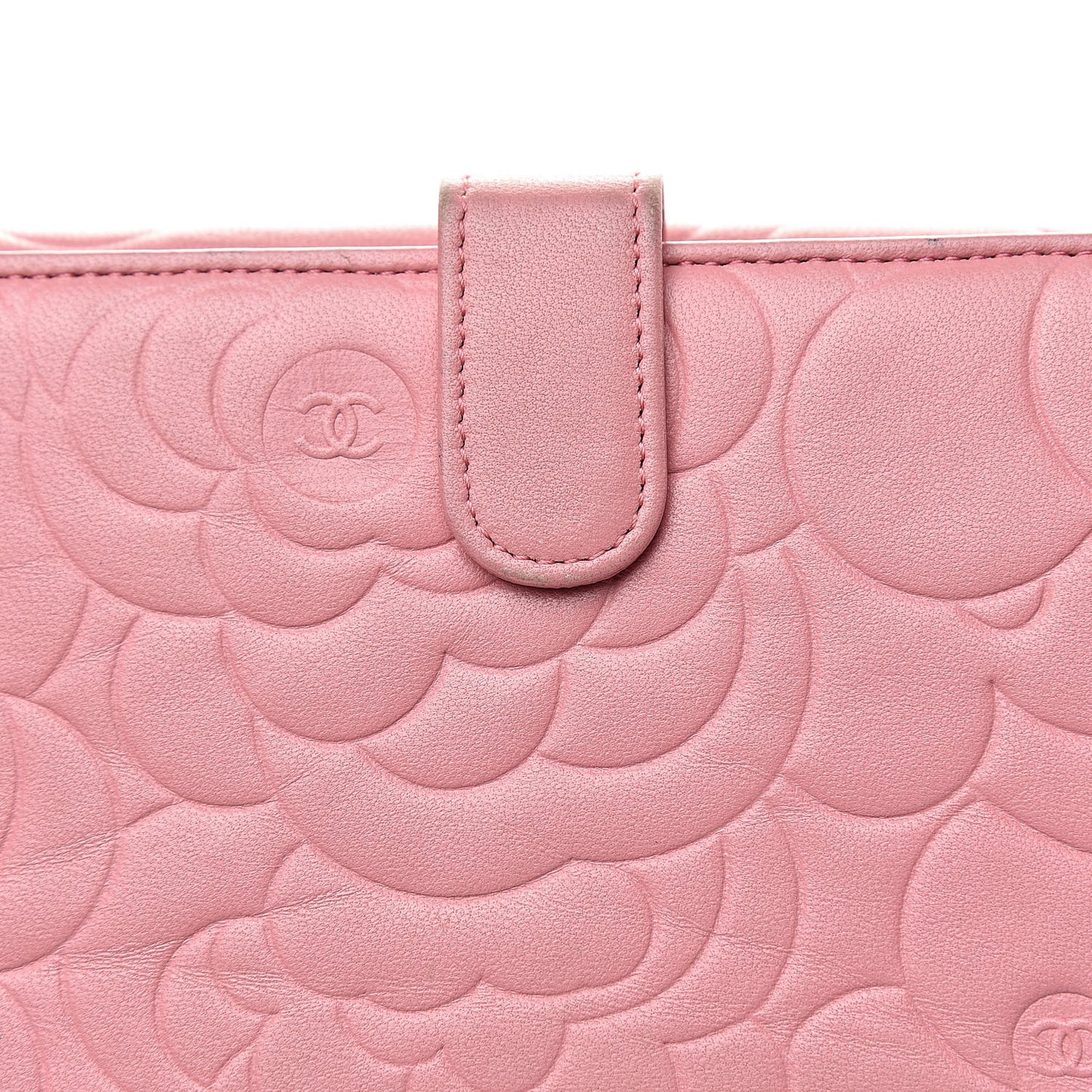 Lambskin Camellia Embossed Long Double Wallet Pink
