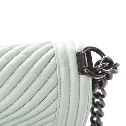 Chanel Wrinkled Lambskin Chevron Quilted New Medium Boy Flap Light Green 9 of 17