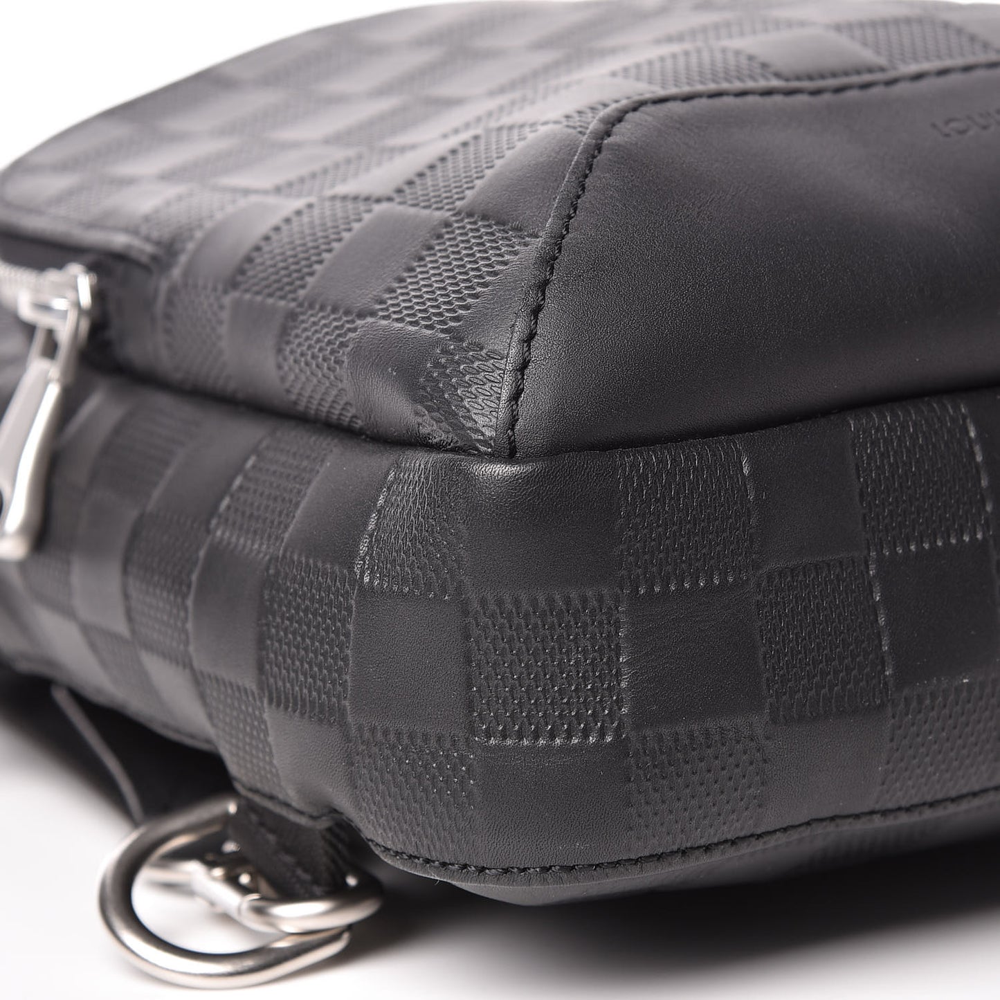 Damier Infini Avenue Sling Bag Onyx