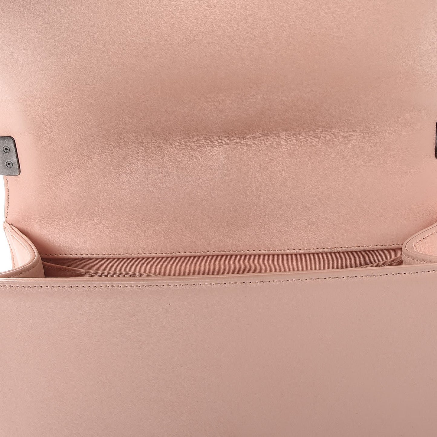 Lambskin Quilted Medium Boy Flap Light Pink