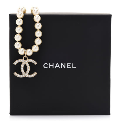 Chanel Pearl Crystal CC Airpods Necklace Gold 7 of 7