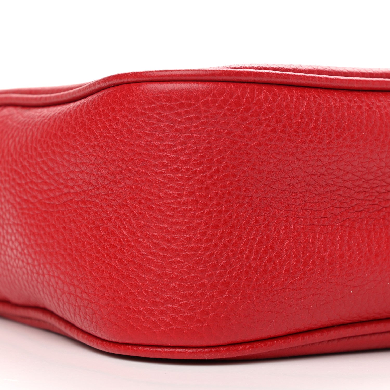 Gucci Pebbled Calfskin Small Soho Disco Bag Tabasco Red 10 of 13