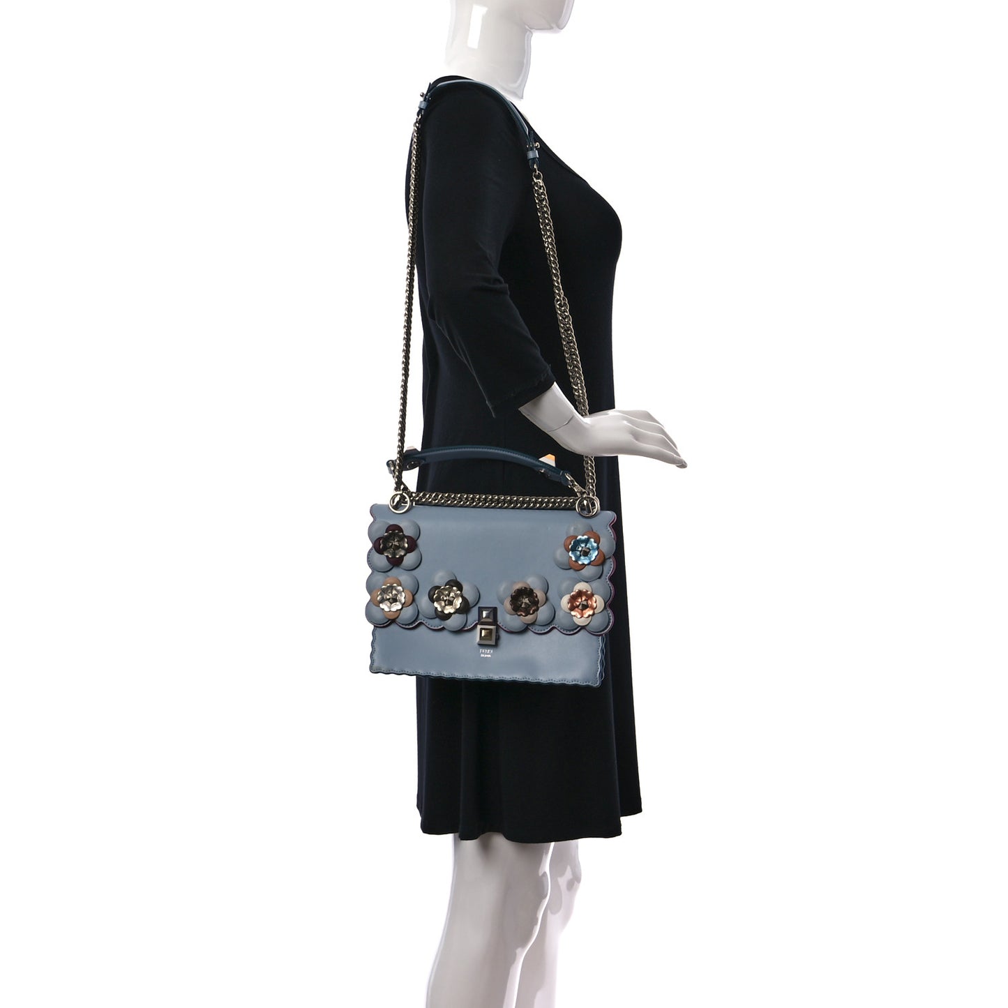Vitello Liberty Lucido Flowerland Scalloped Studded Kan I Shoulder Bag Azzurro Polvere Multicolor
