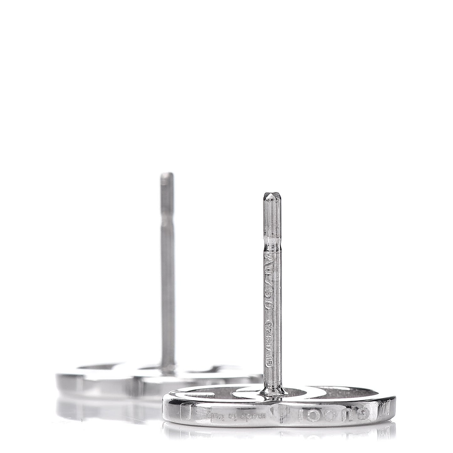 18K White Gold GG Tissue Stud Earrings