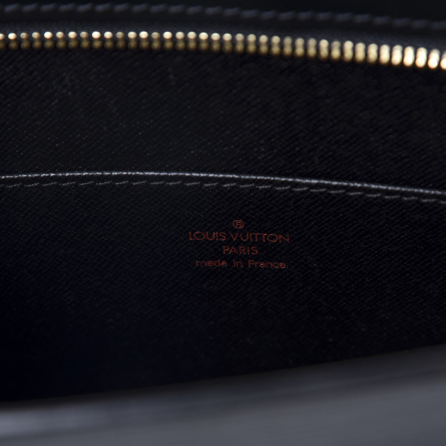 Epi Pochette Homme Black