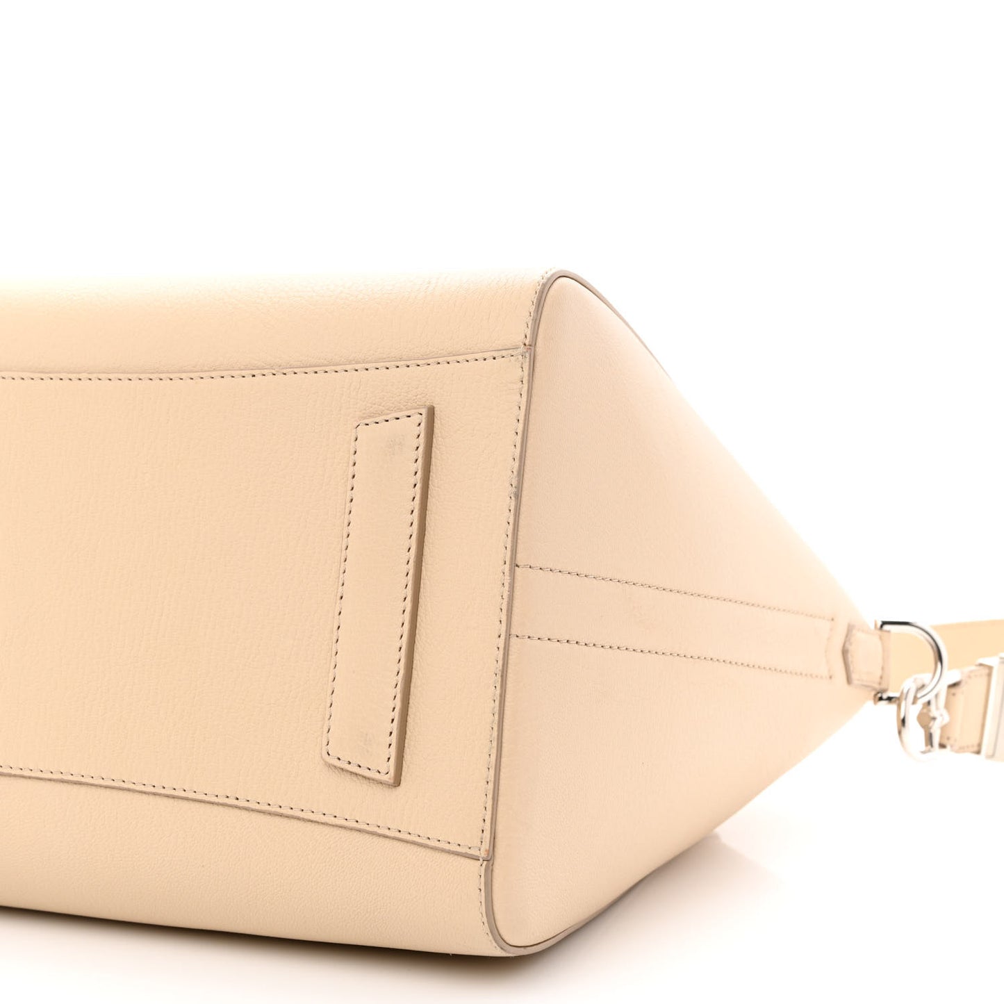 Sugar Goatskin Medium Antigona Nude