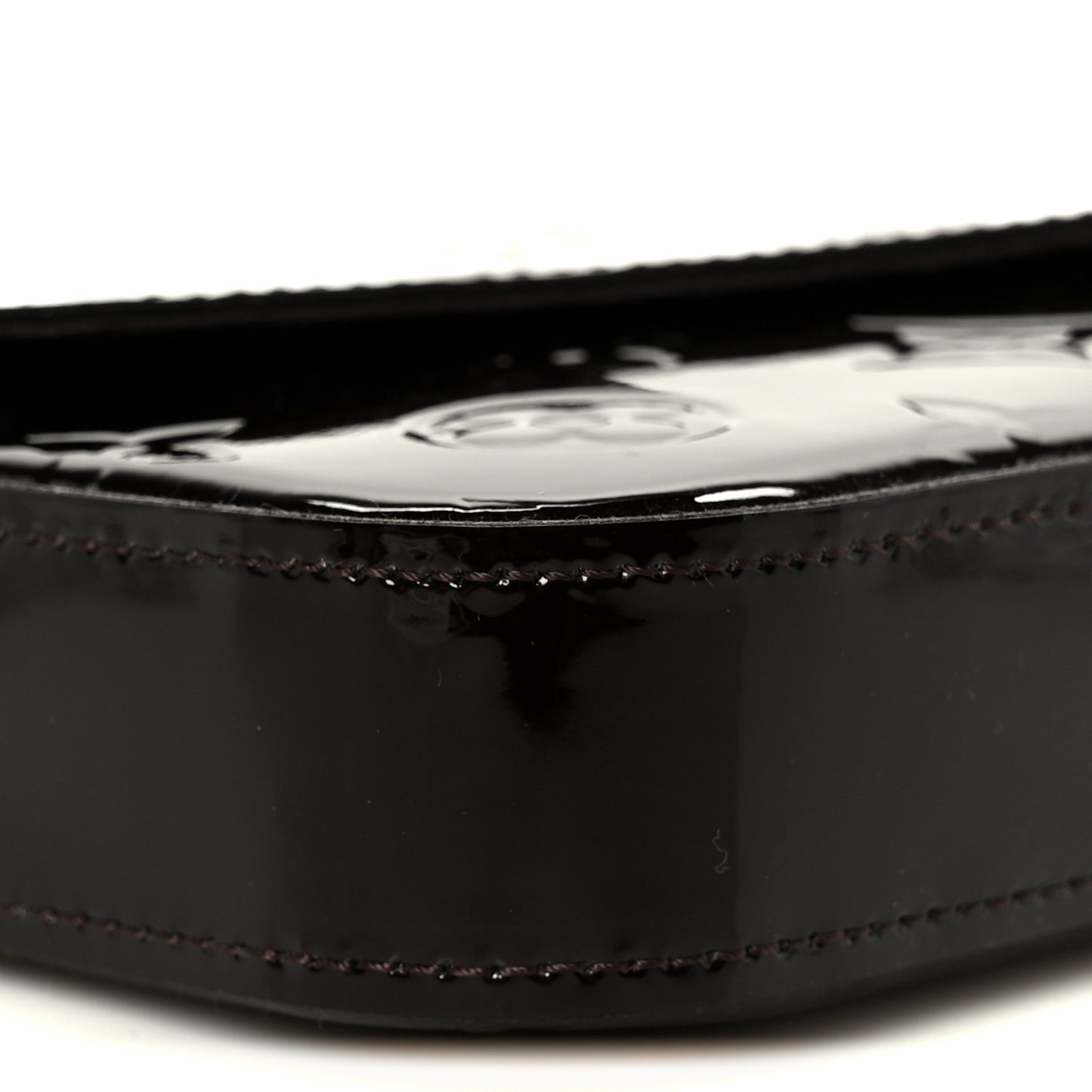 Vernis Pochette Felicie Chain Wallet Amarante