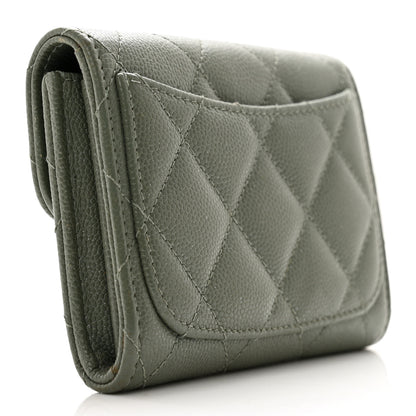 Chanel Iridescent Caviar Quilted Flap Card Holder Wallet Green 3 of 10