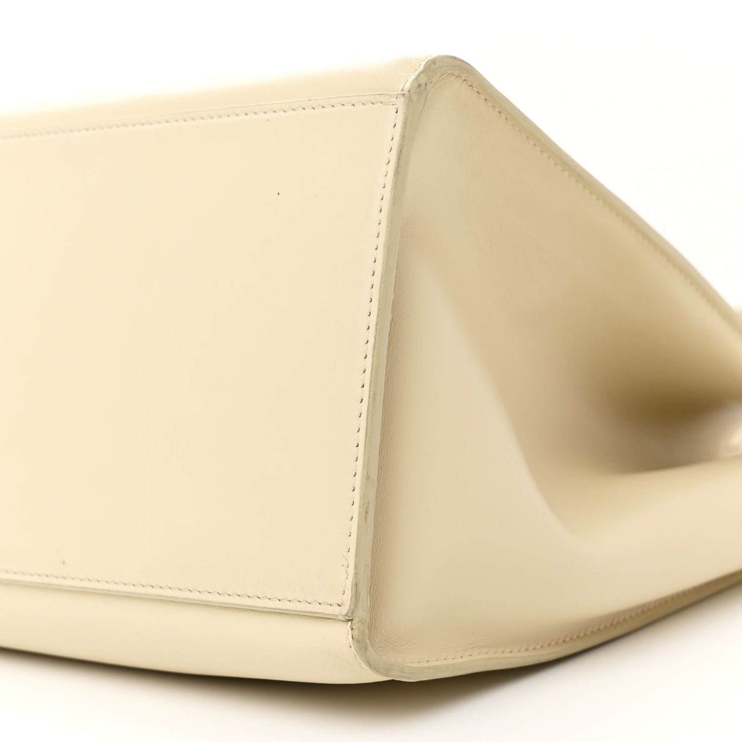 Supple Grained Calfskin Cabas 16 Bag Limestone