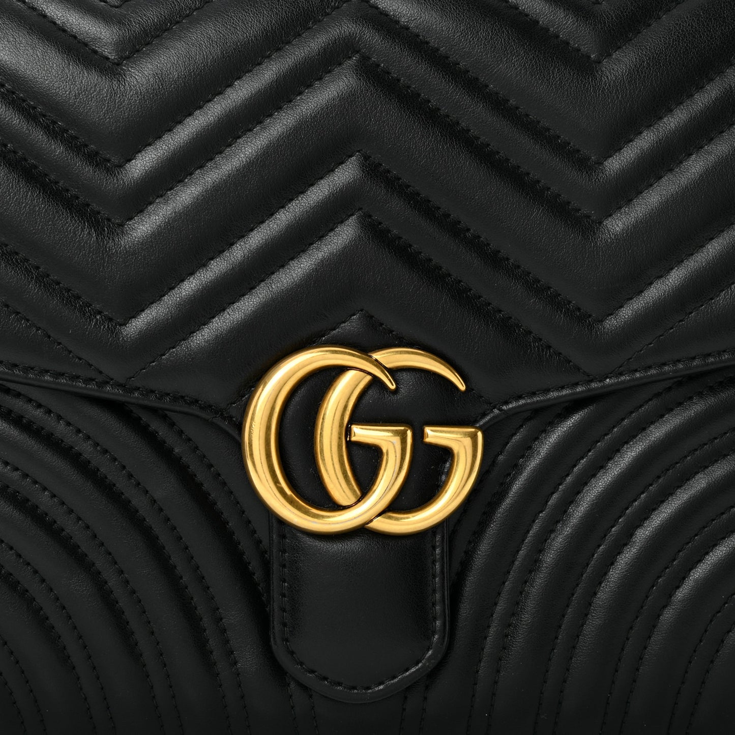 Calfskin Matelasse GG Marmont Clutch Black