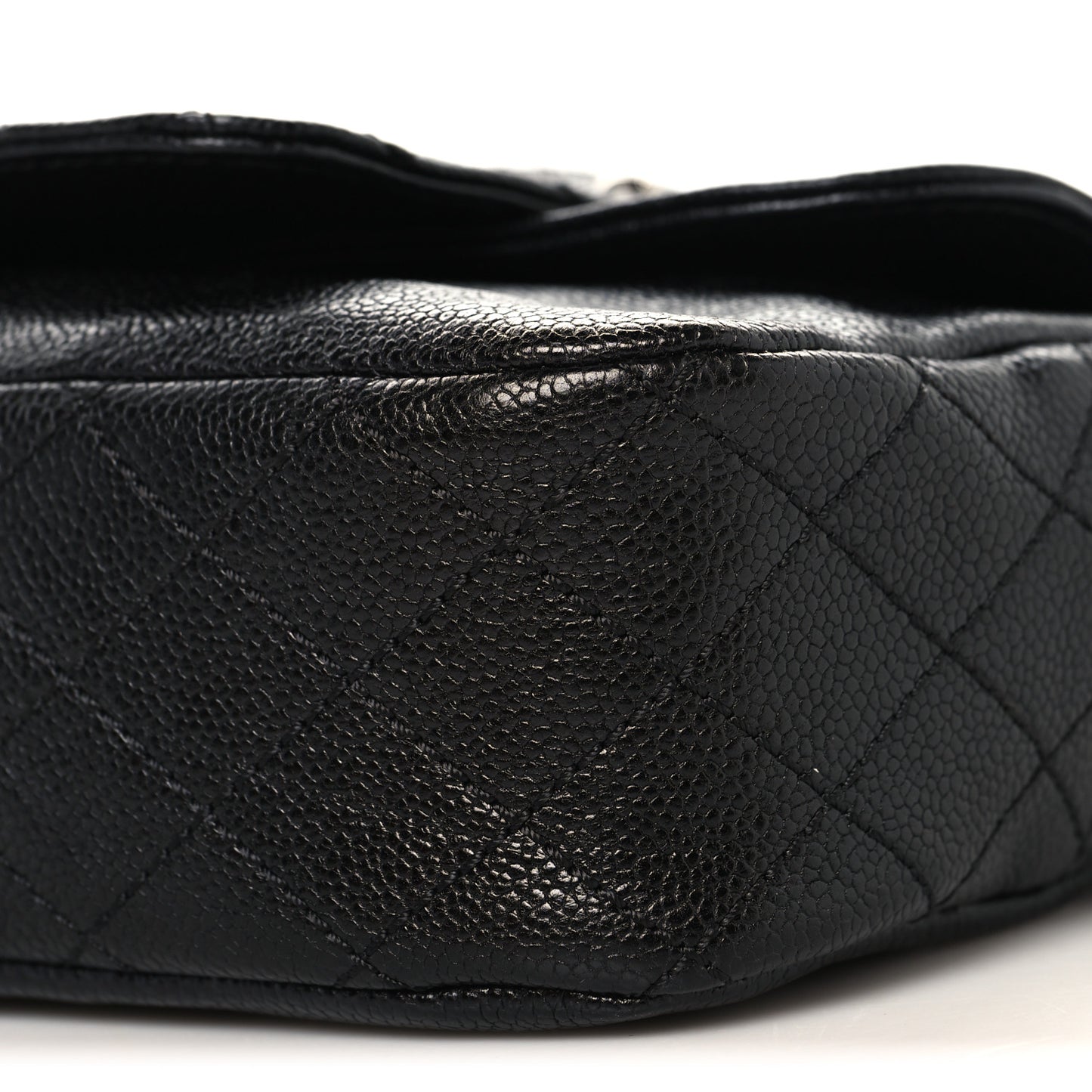 Glazed Caviar Small Pocket In The City Shoulder Bag Black