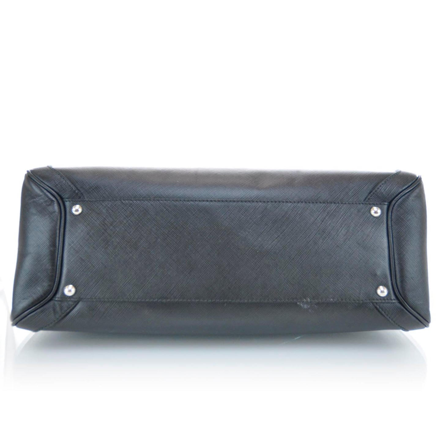 SALVATOREFERRAGAMOSaffianoNicolettaBagBlack