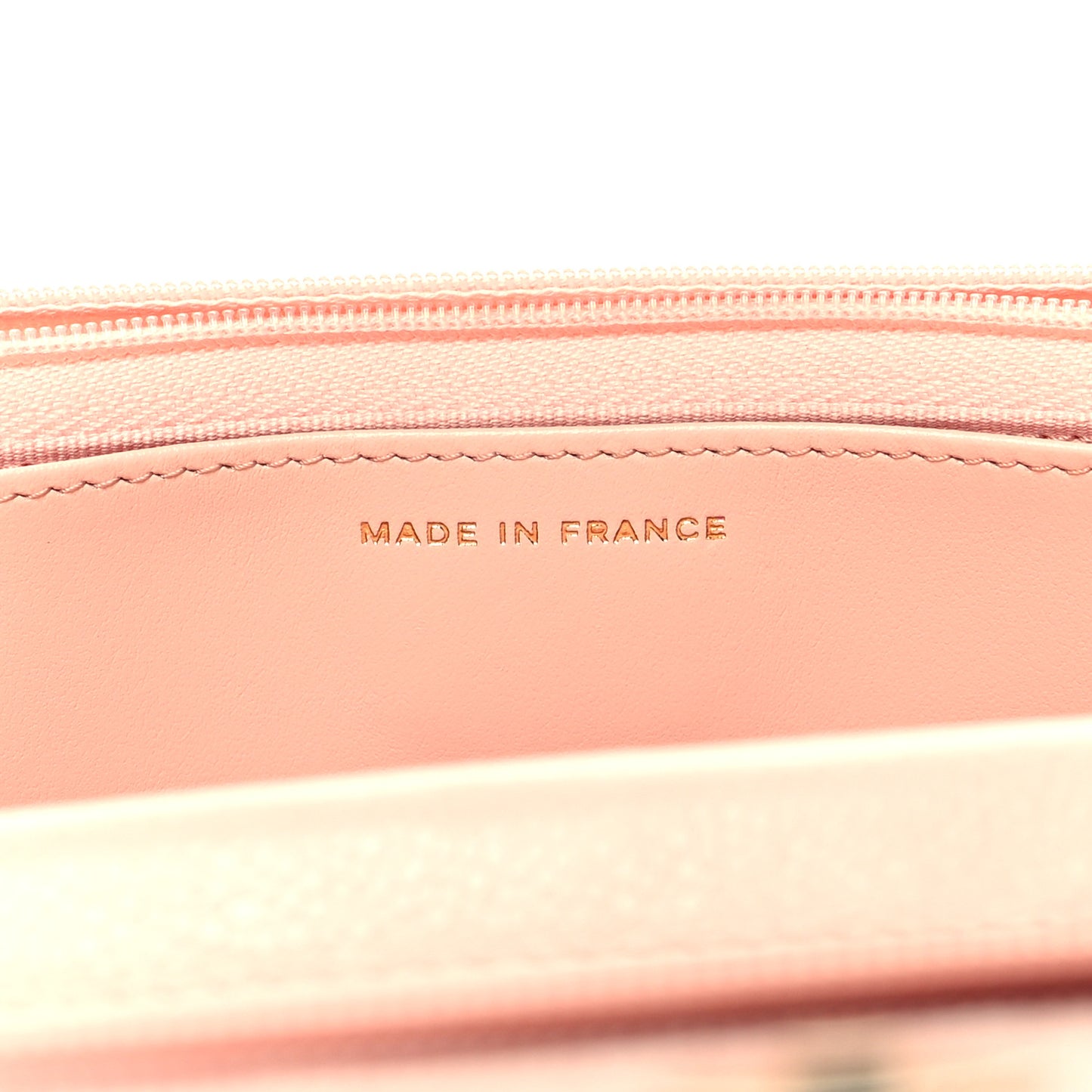 Caviar Quilted Wallet on Chain WOC Light Pink