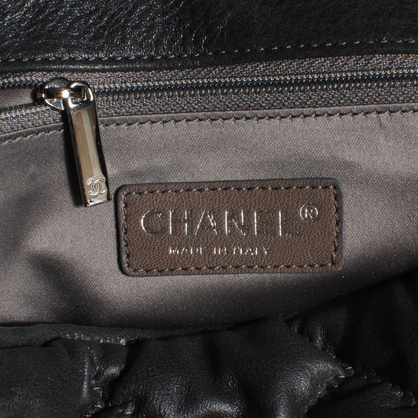 Leather Bubble Quilt Hobo Grey