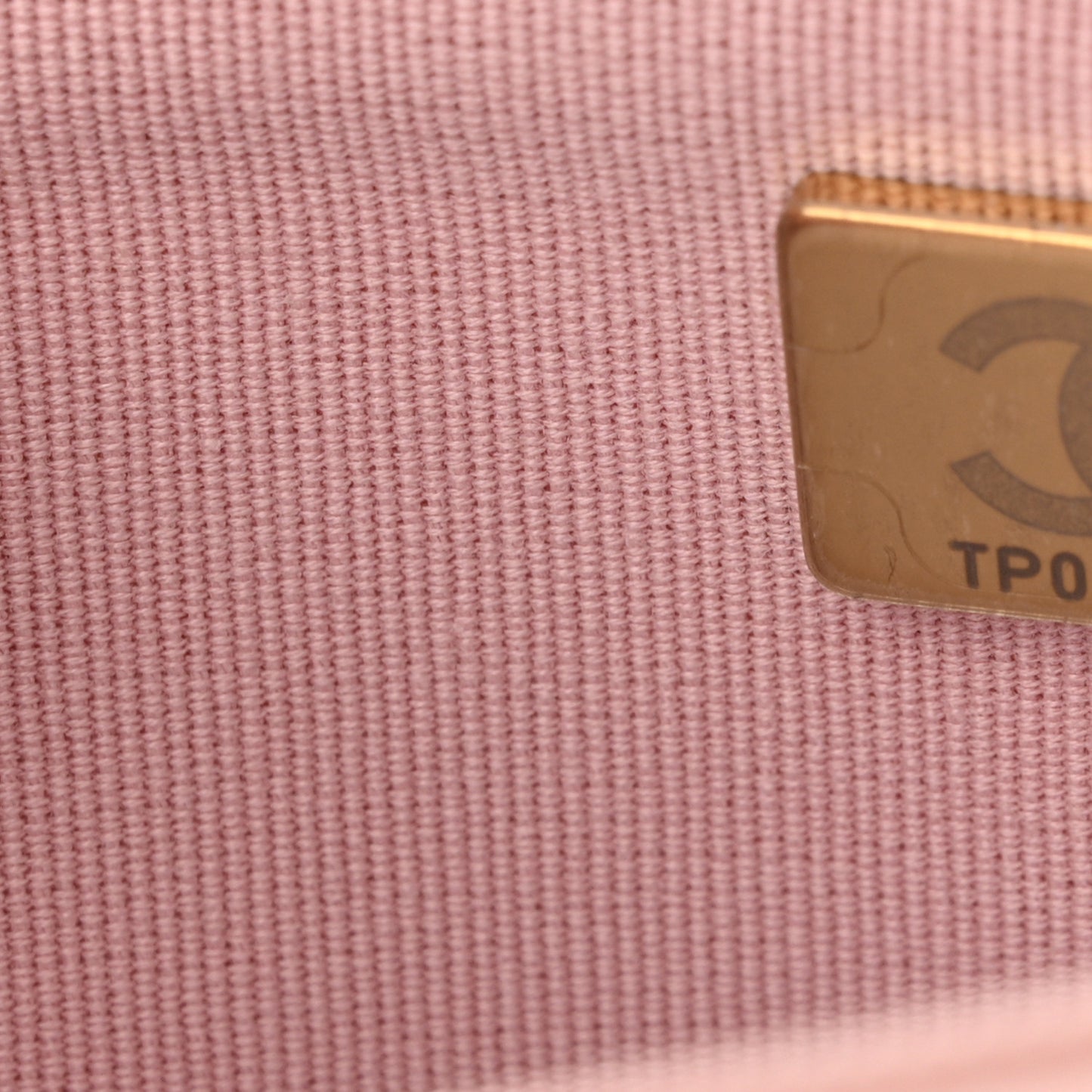 Caviar Quilted Wallet on Chain WOC Light Pink