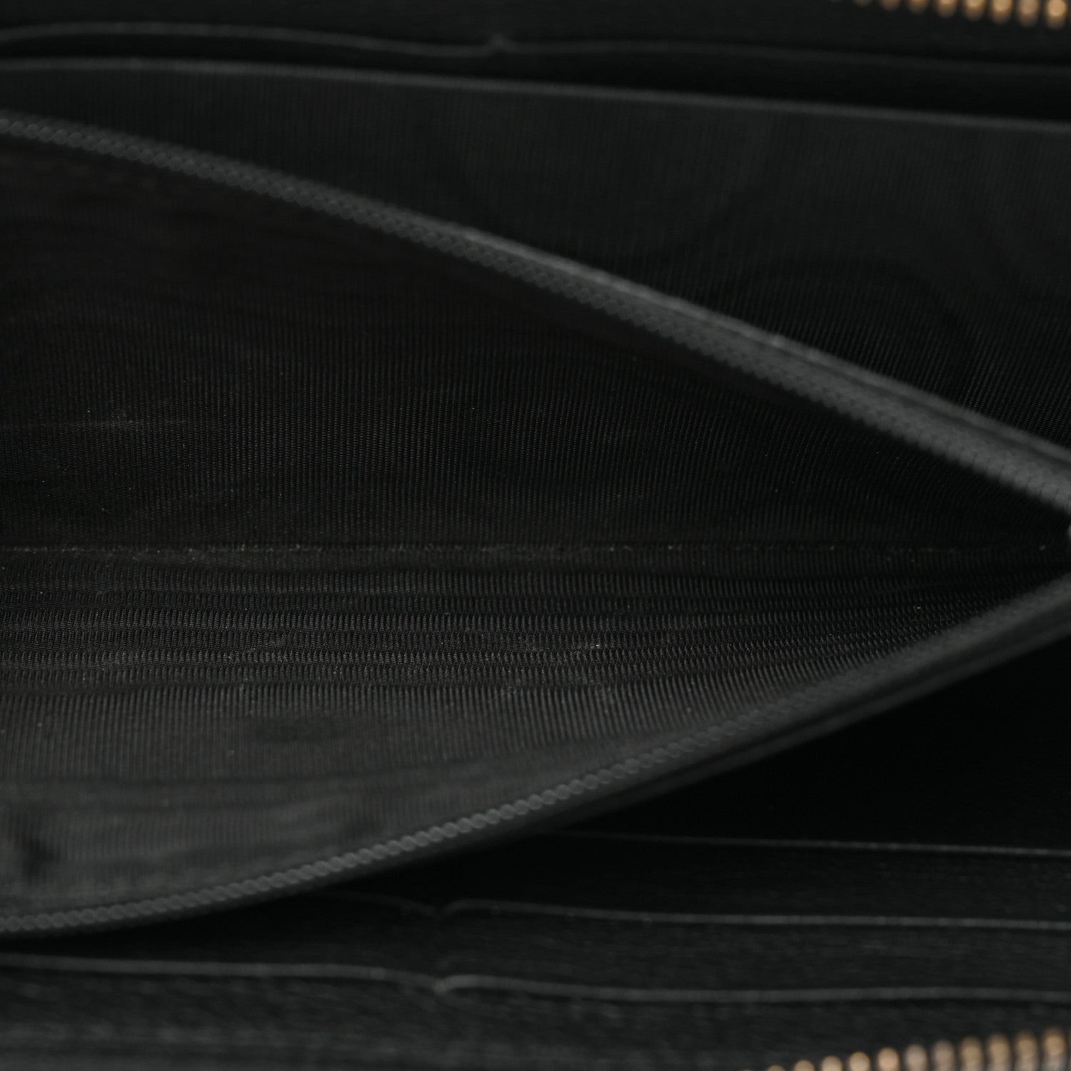 Gucci Calfskin Logo Zip Around Wallet Black 6 of 14