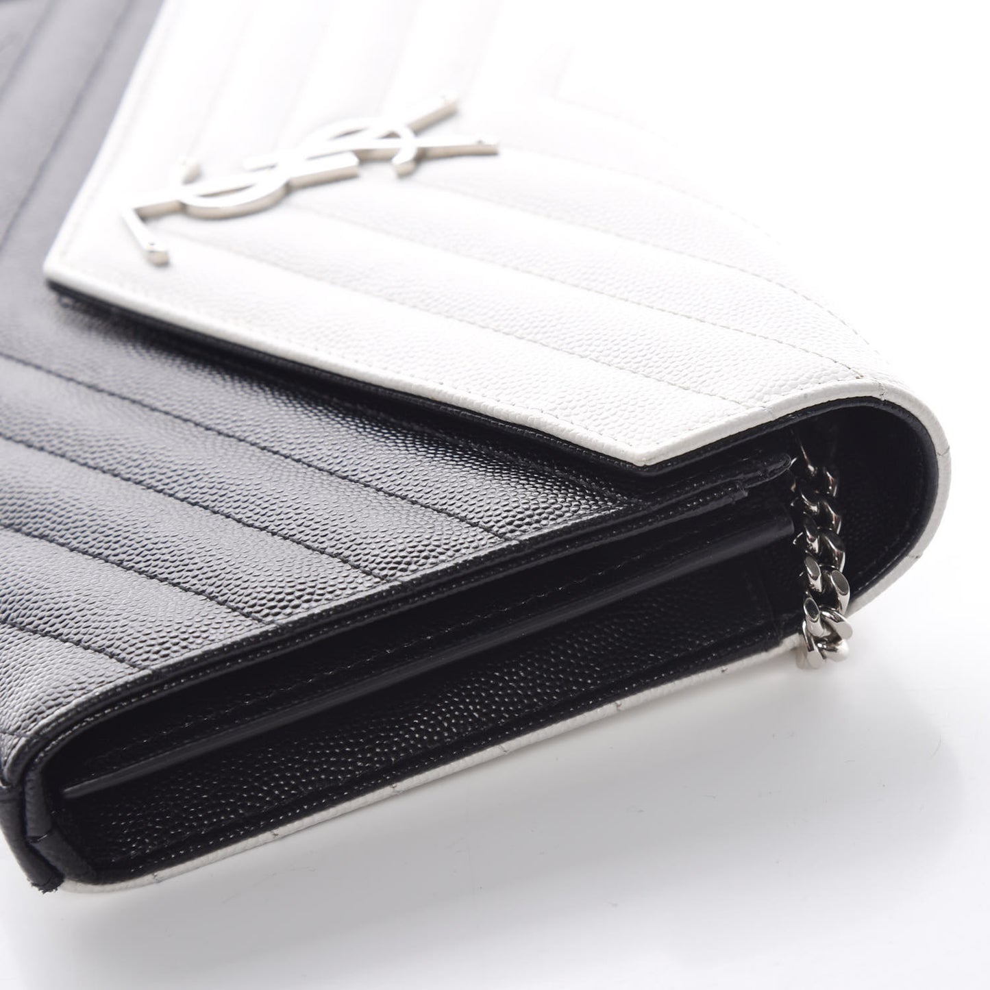 Grain De Poudre Matelasse Chevron Bi-Color Monogram Chain Wallet White Black