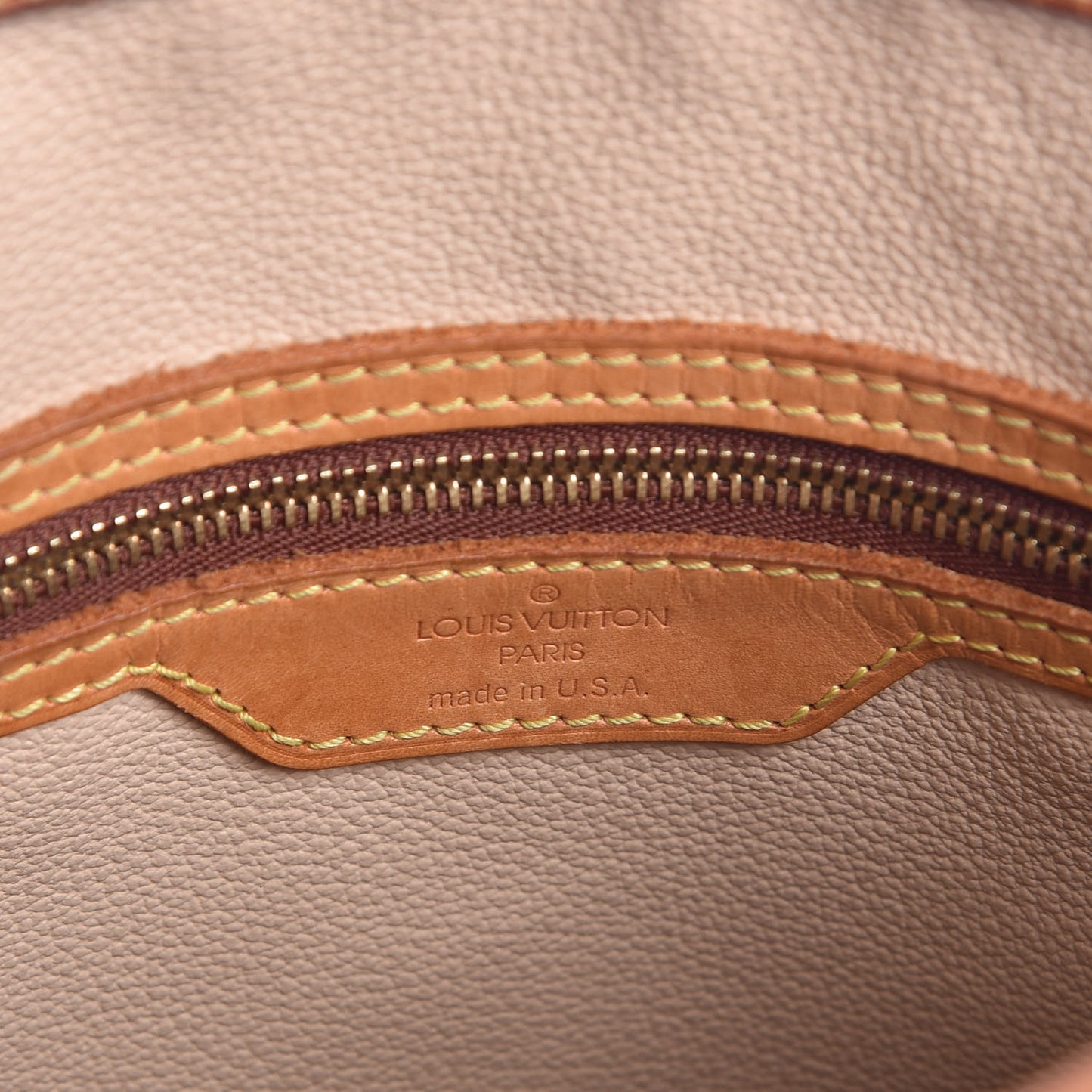 Monogram Petit Bucket 23