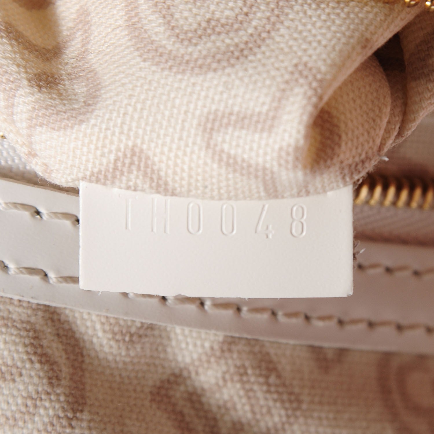 Louis Vuitton Tahitienne Cabas GM Beige 8 of 8