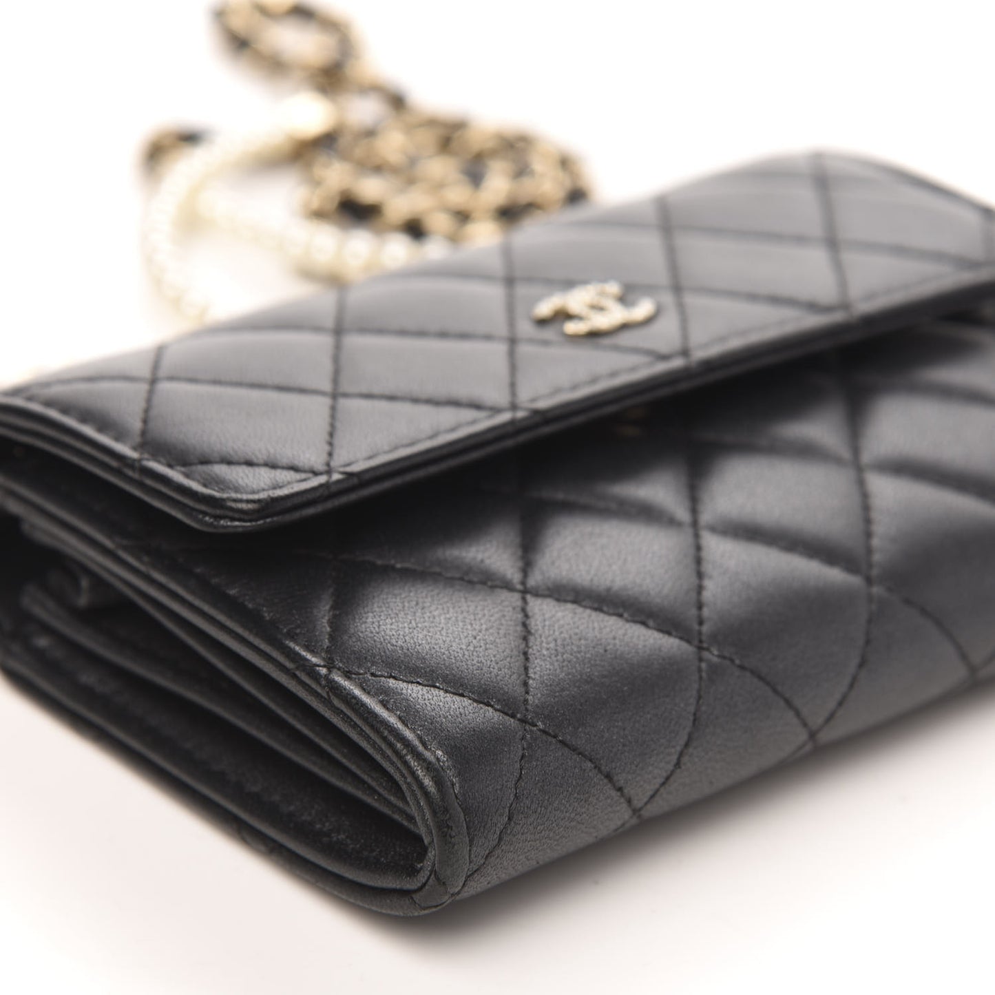 Lambskin Quilted Pearl Clutch With Chain Black