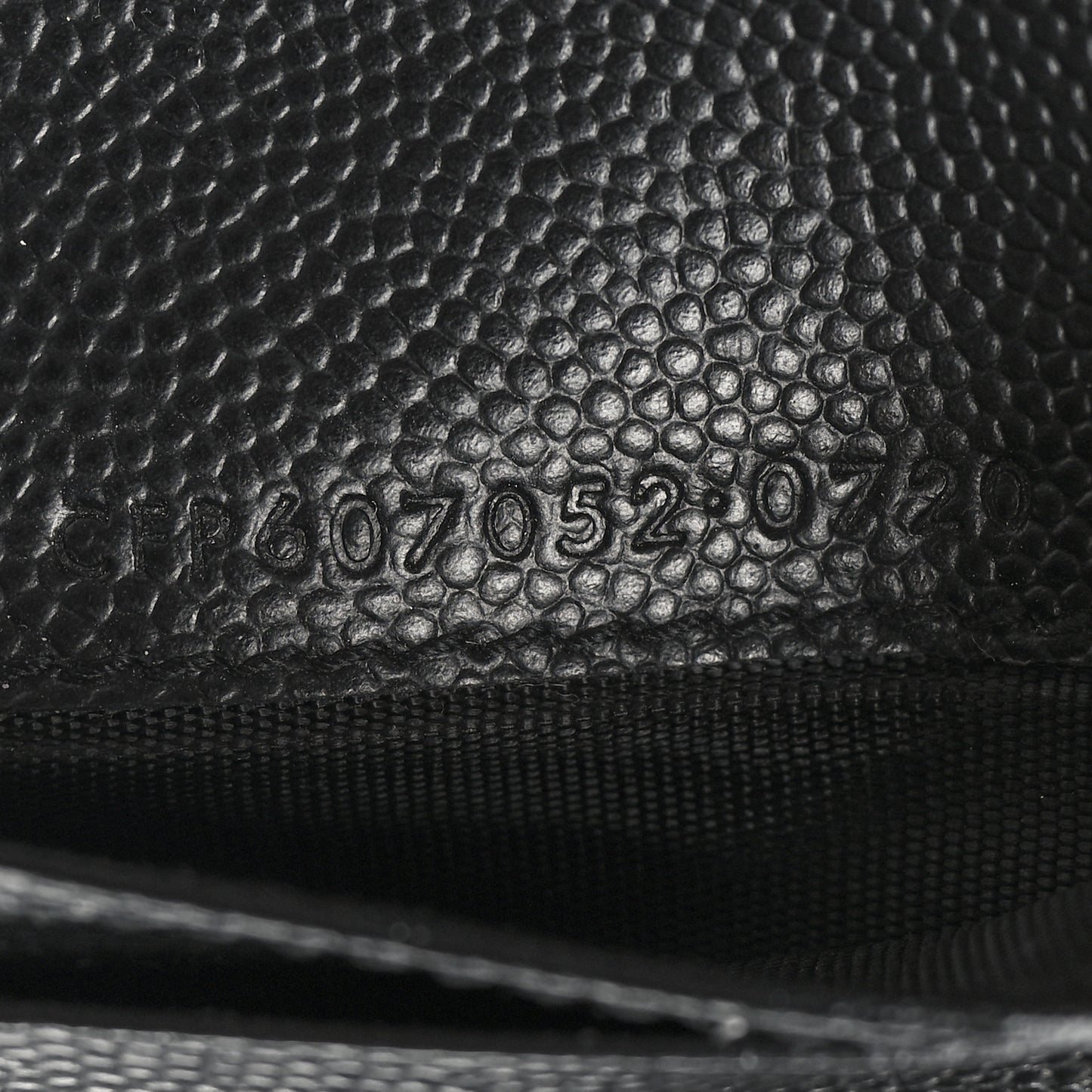 Grain De Poudre Monogram Bi-Fold Wallet Black