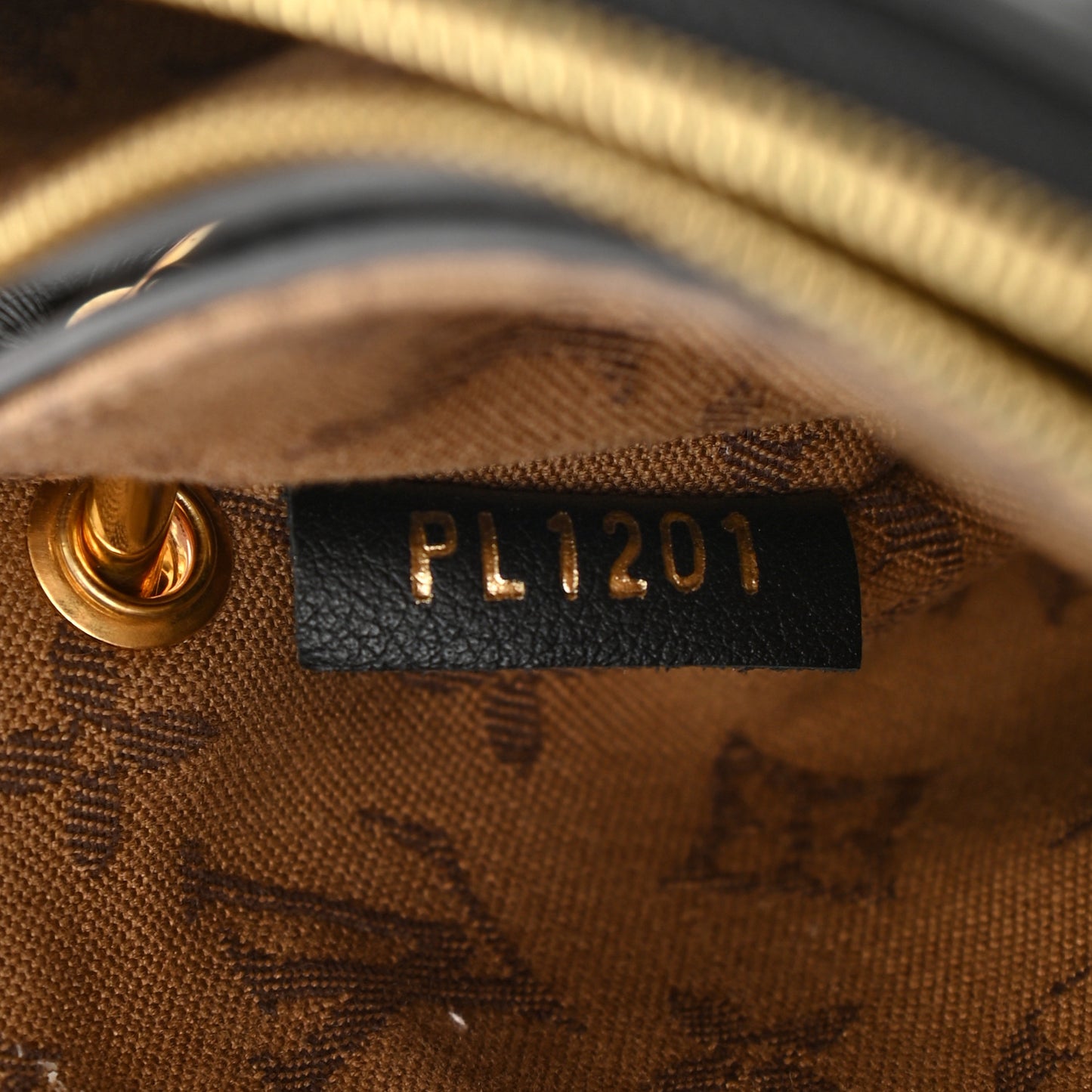 Calfskin Rendez-Vous Black
