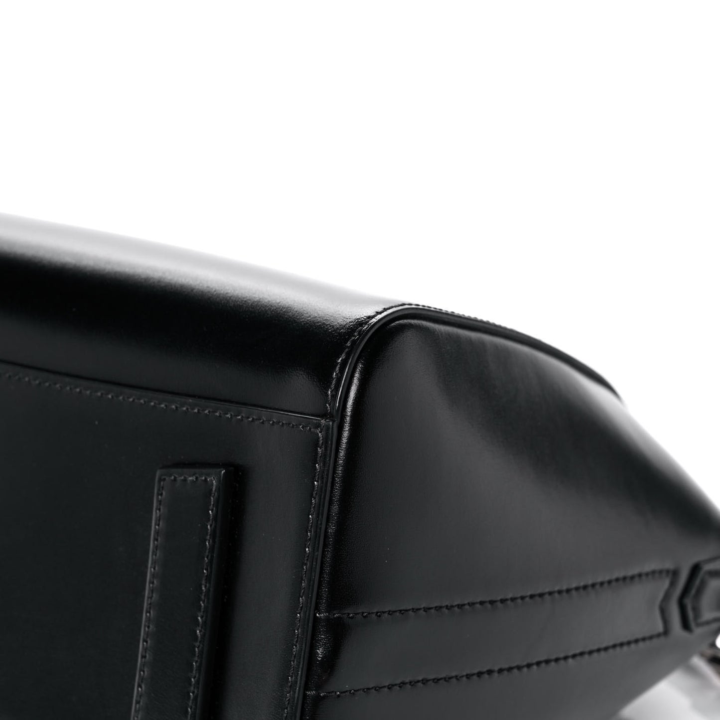 Shiny Lord Calfskin Small Antigona Black