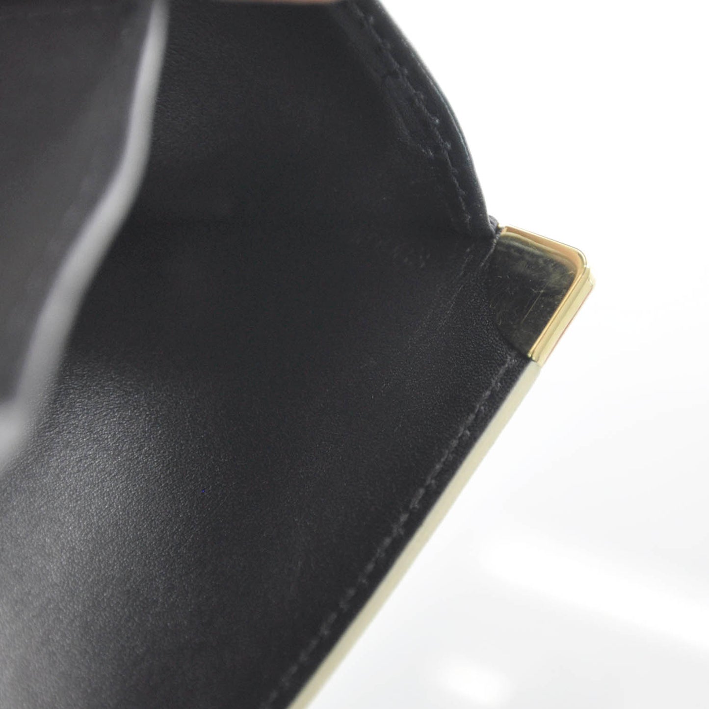 Suhali Compact Zipped Wallet Black