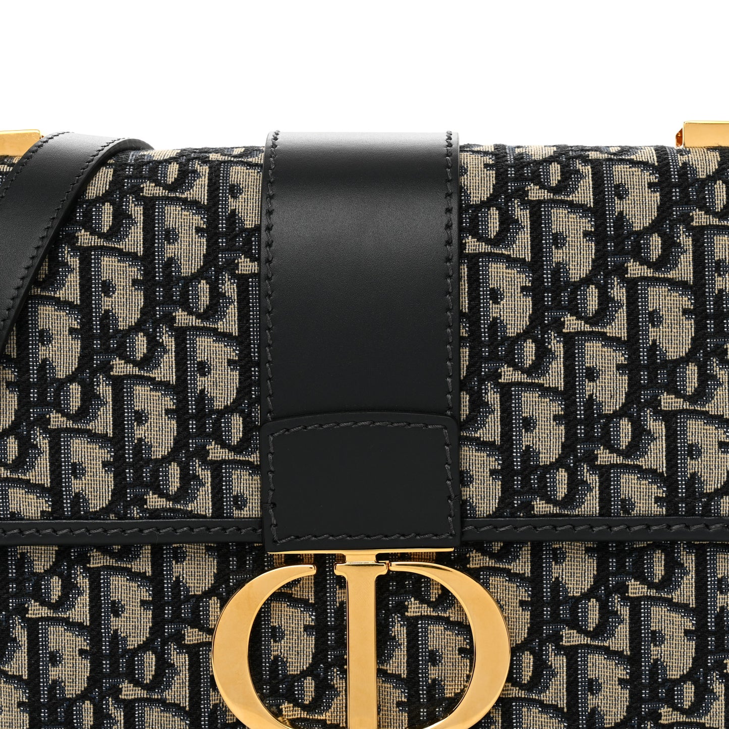 Oblique 30 Montaigne Flap Bag Blue