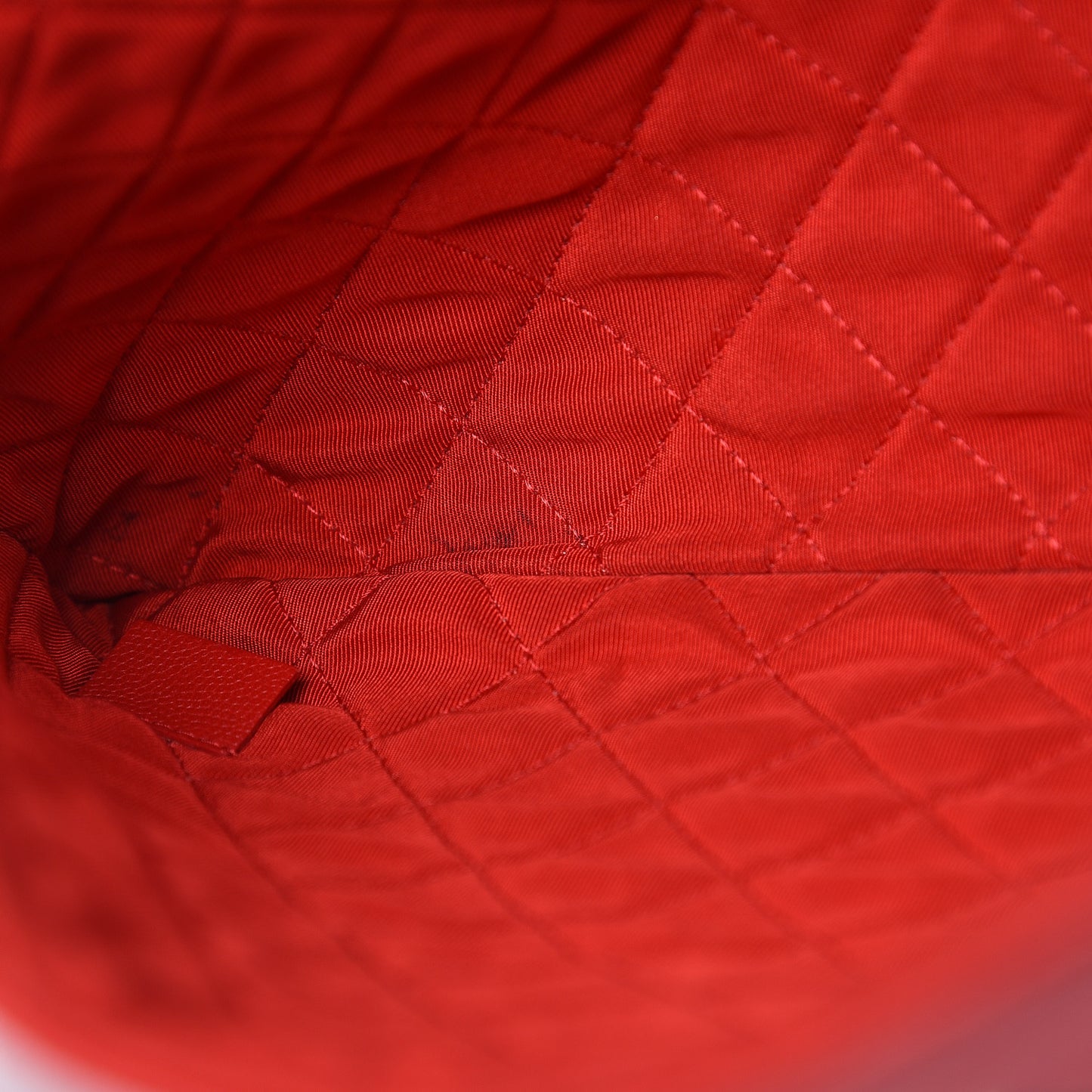 Caviar Quilted Large Golden Class Pouch Red