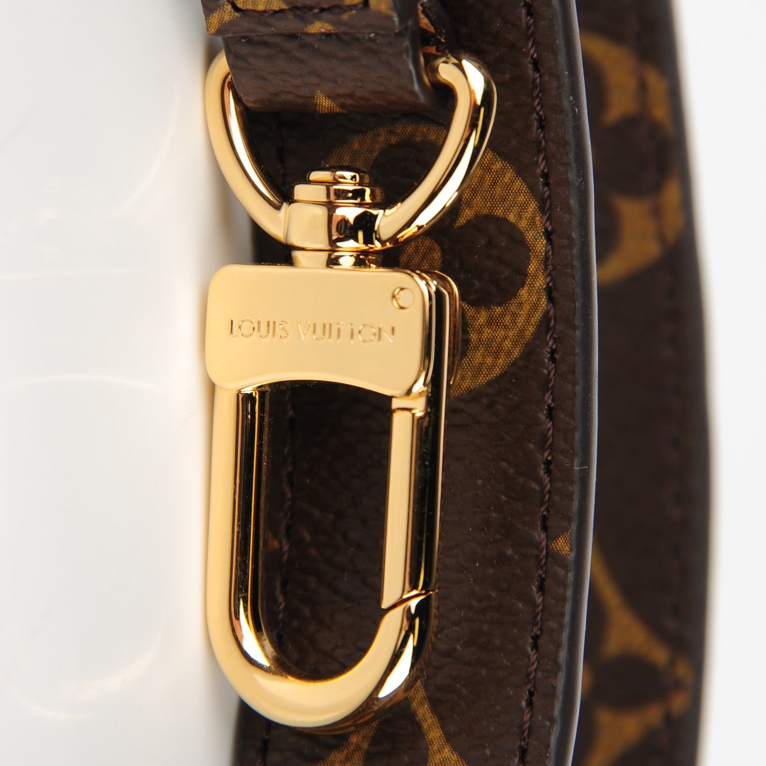Louis Vuitton Monogram 16mm Shoulder Strap 5 of 5
