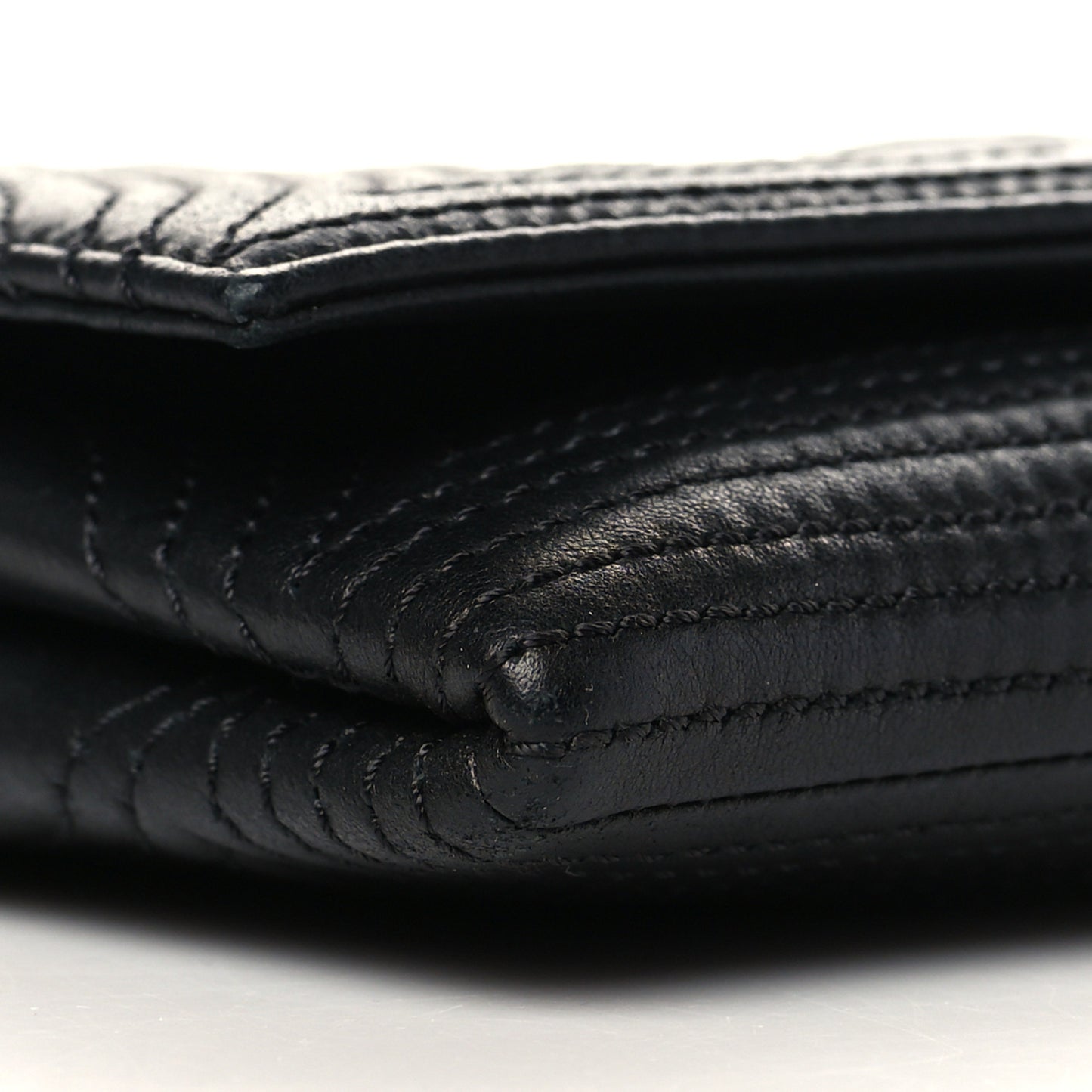 Calfskin Korean Garden Clutch With Chain Black