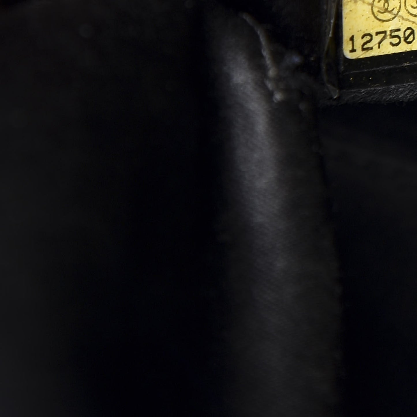 Lambskin Quilted Medium Chain Around Tote Black