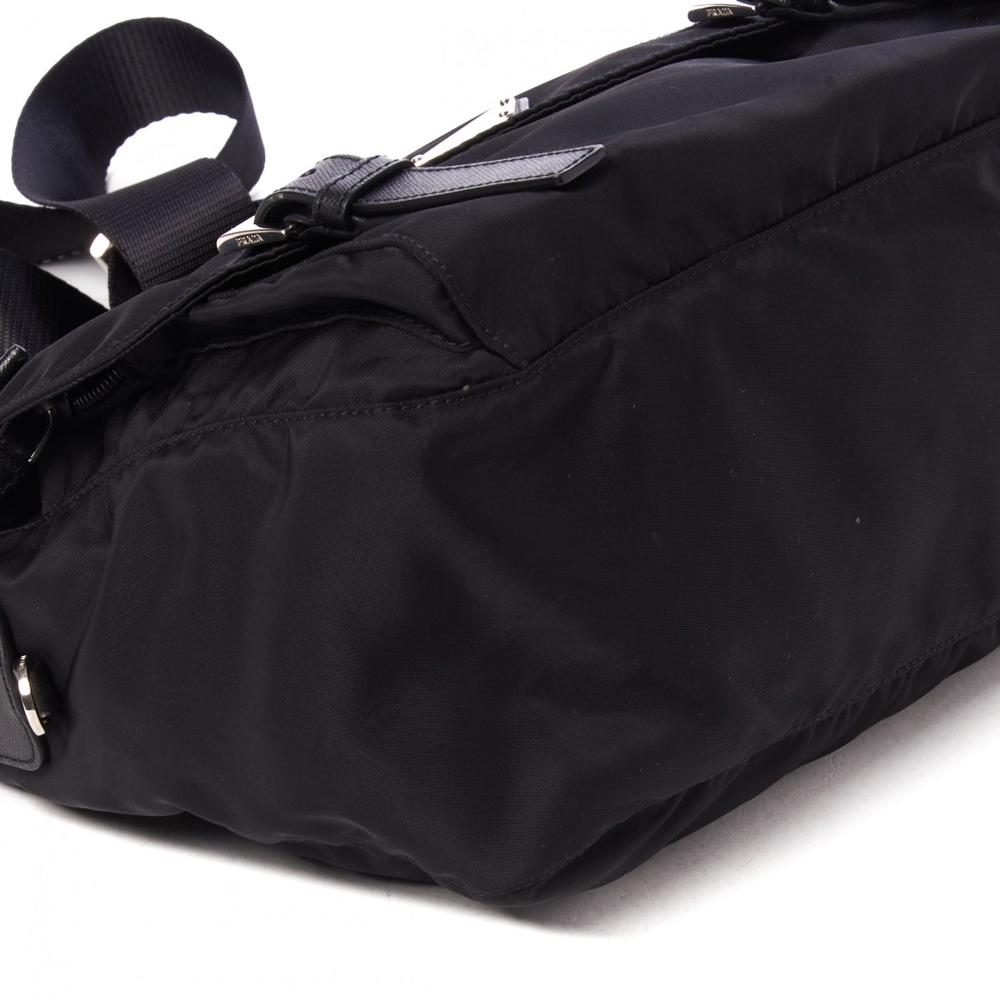 Tessuto Nylon Saffiano Vela Messenger Bag Black