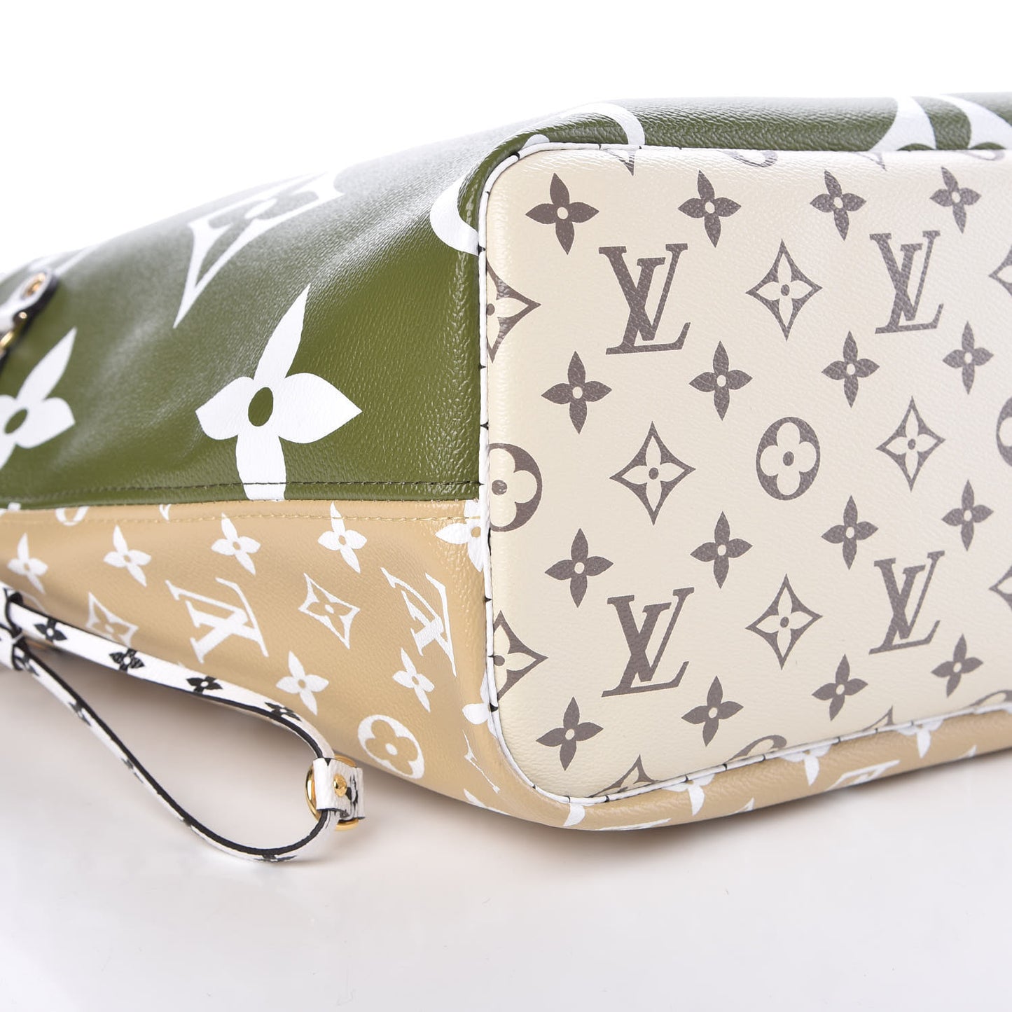 Monogram Giant Neverfull MM Kaki