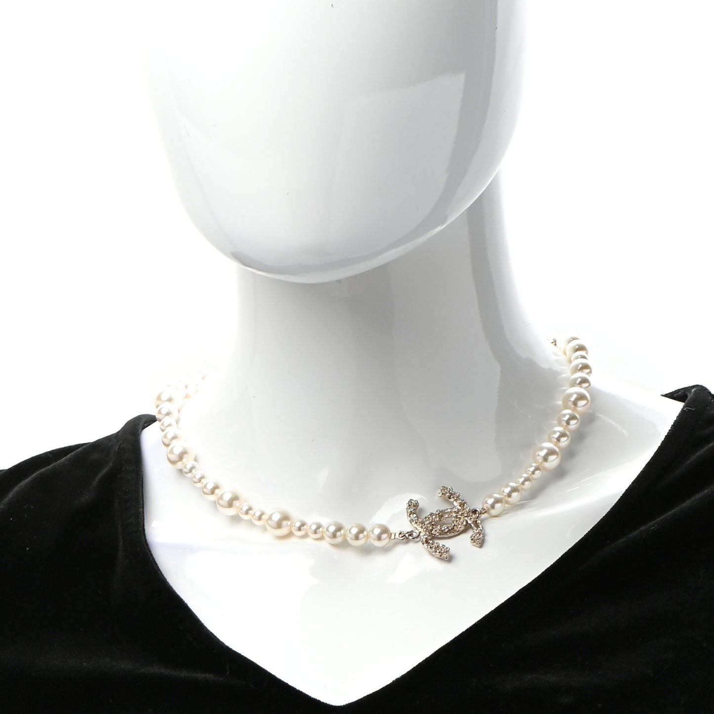 Pearl Crystal CC Camellia Short Necklace Gold