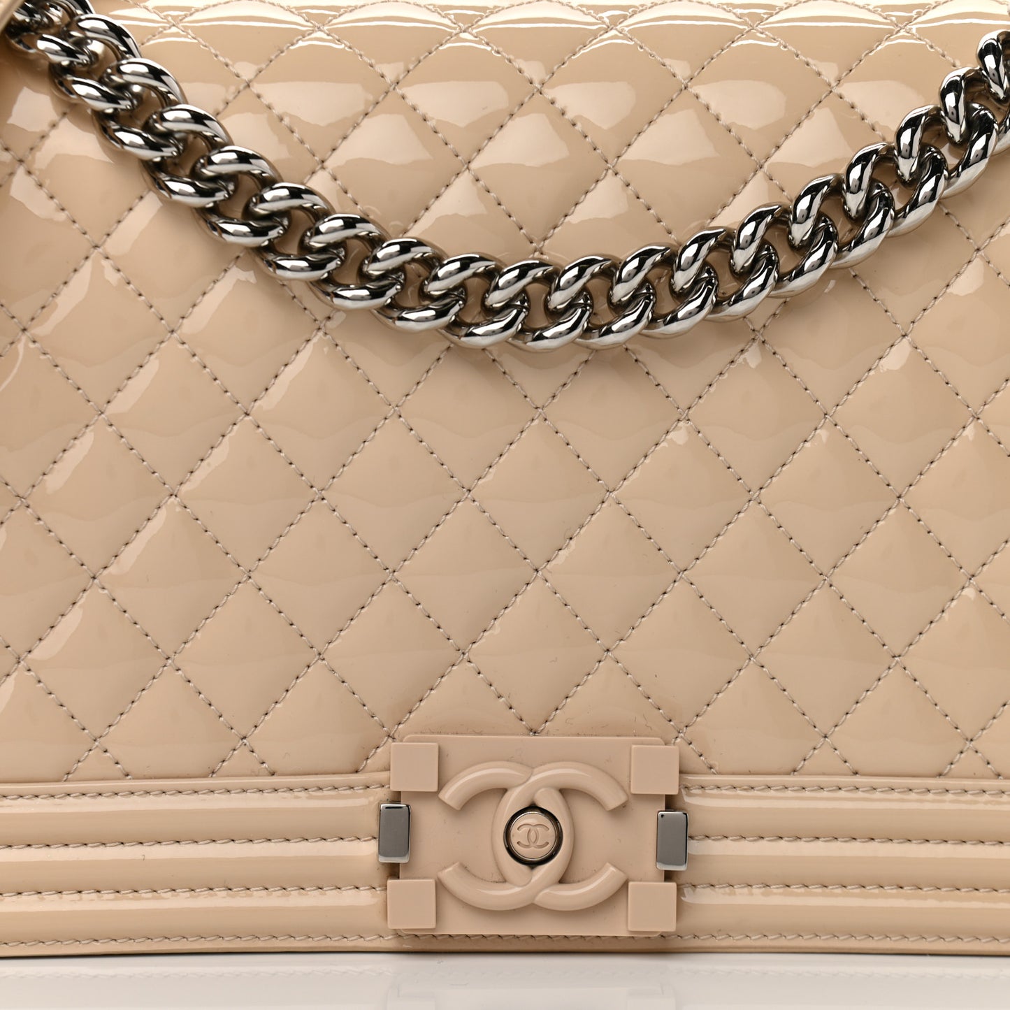 Patent Calfskin New Medium Boy Flap Plexiglass Beige