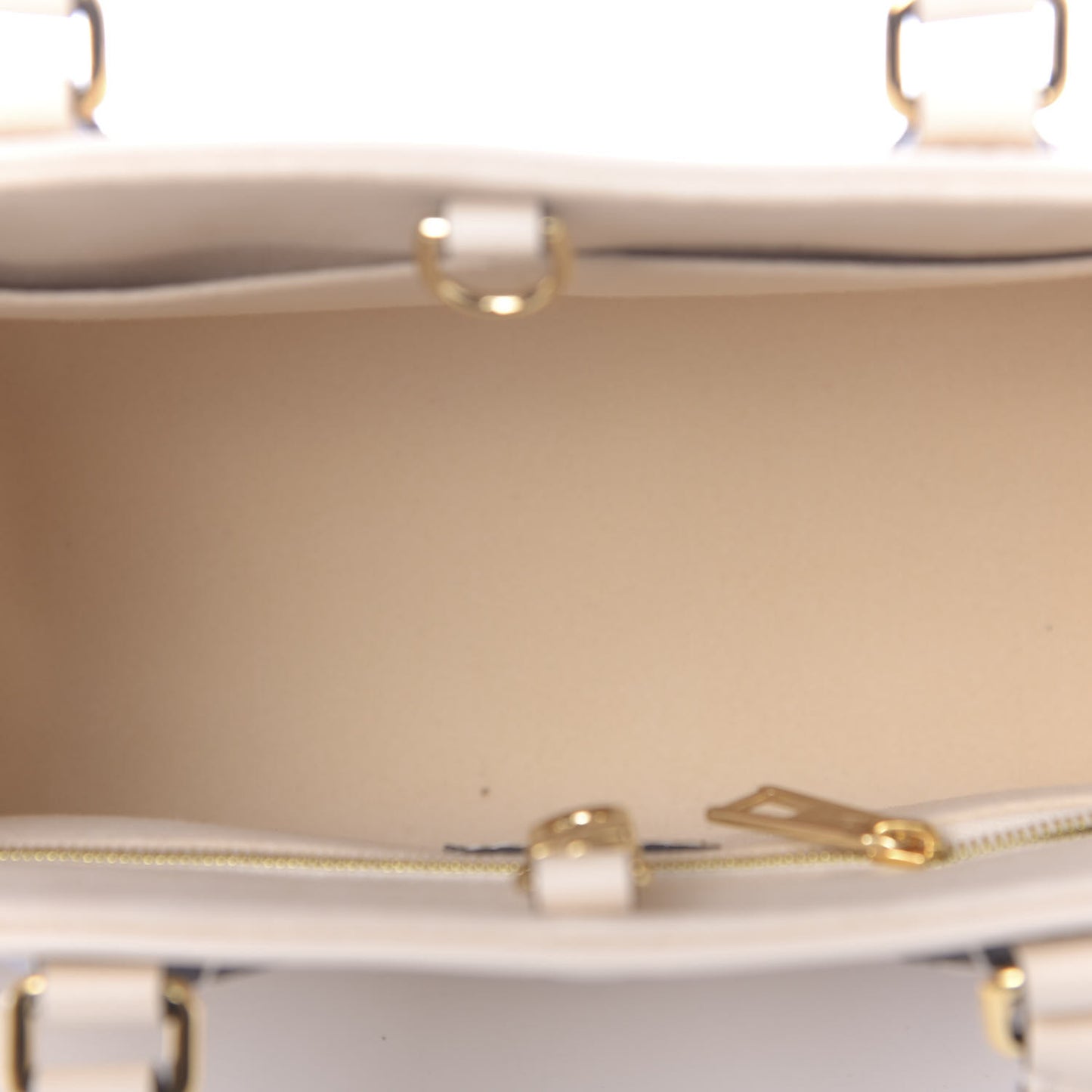 Empreinte Monogram Giant Onthego PM Creme Bois De Rose