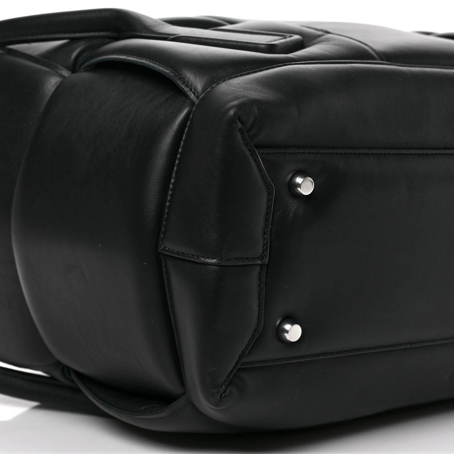 BOTTEGA VENETA Nappa Maxi Intrecciato Padded Large Arco Black