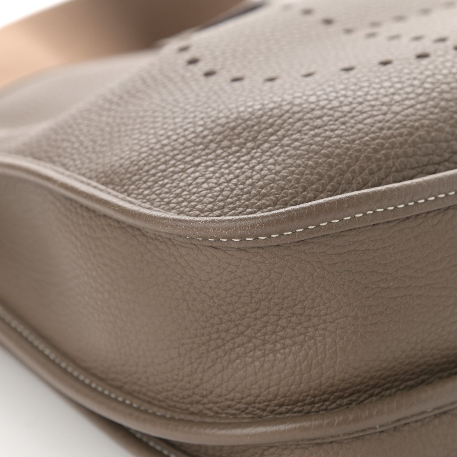 Hermes Taurillon Clemence Evelyne III PM Etoupe 9 of 16