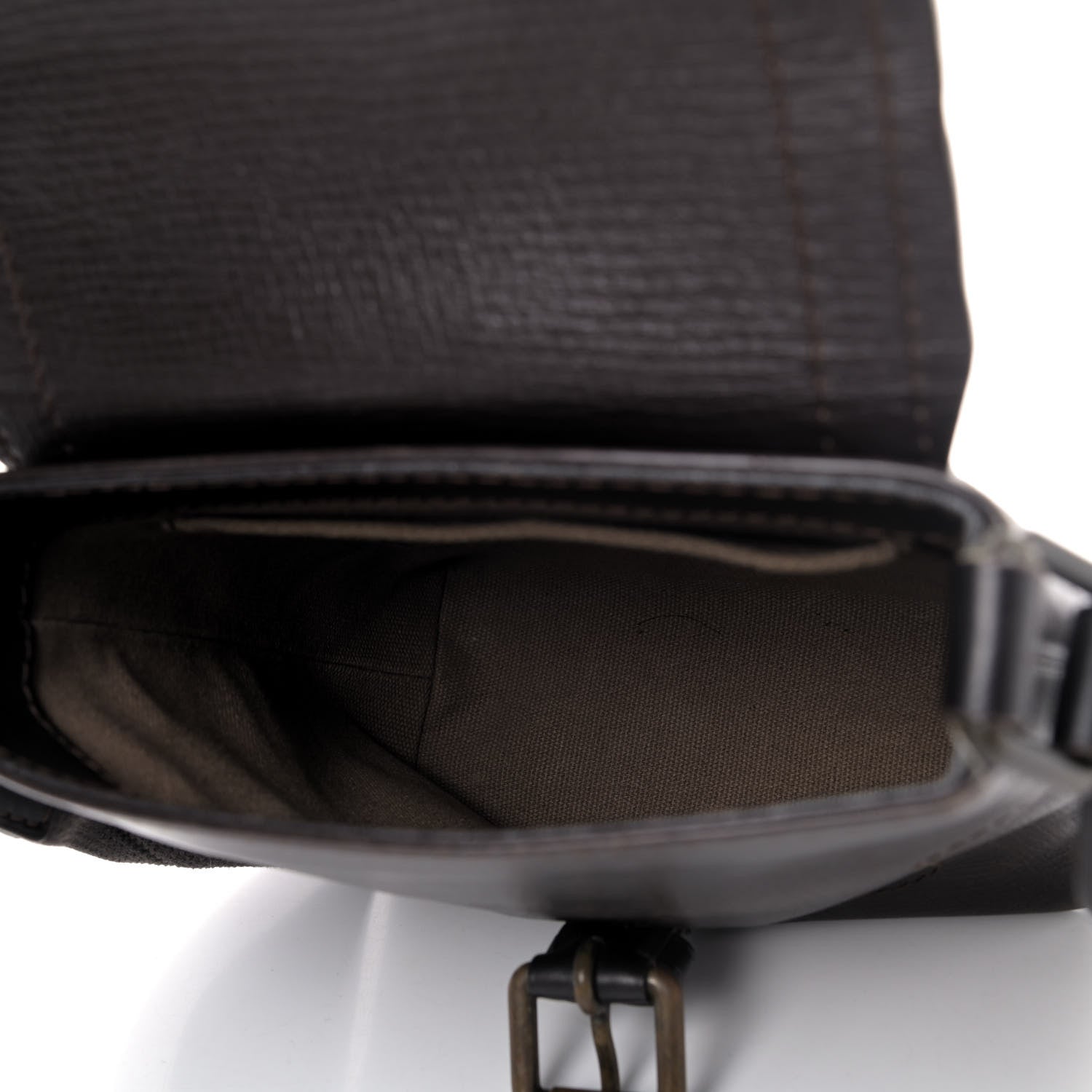 Louis Vuitton Utah Yuma Messenger Bag Café 4 of 5