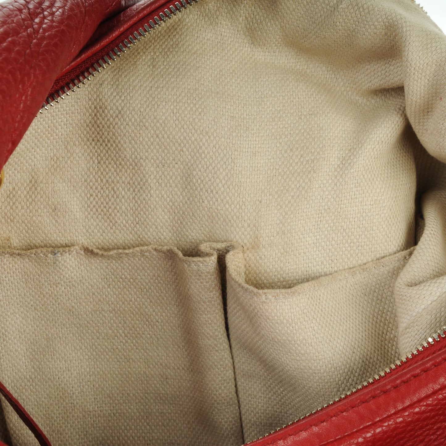 Pebbled Calfskin Large Soho Hobo Red