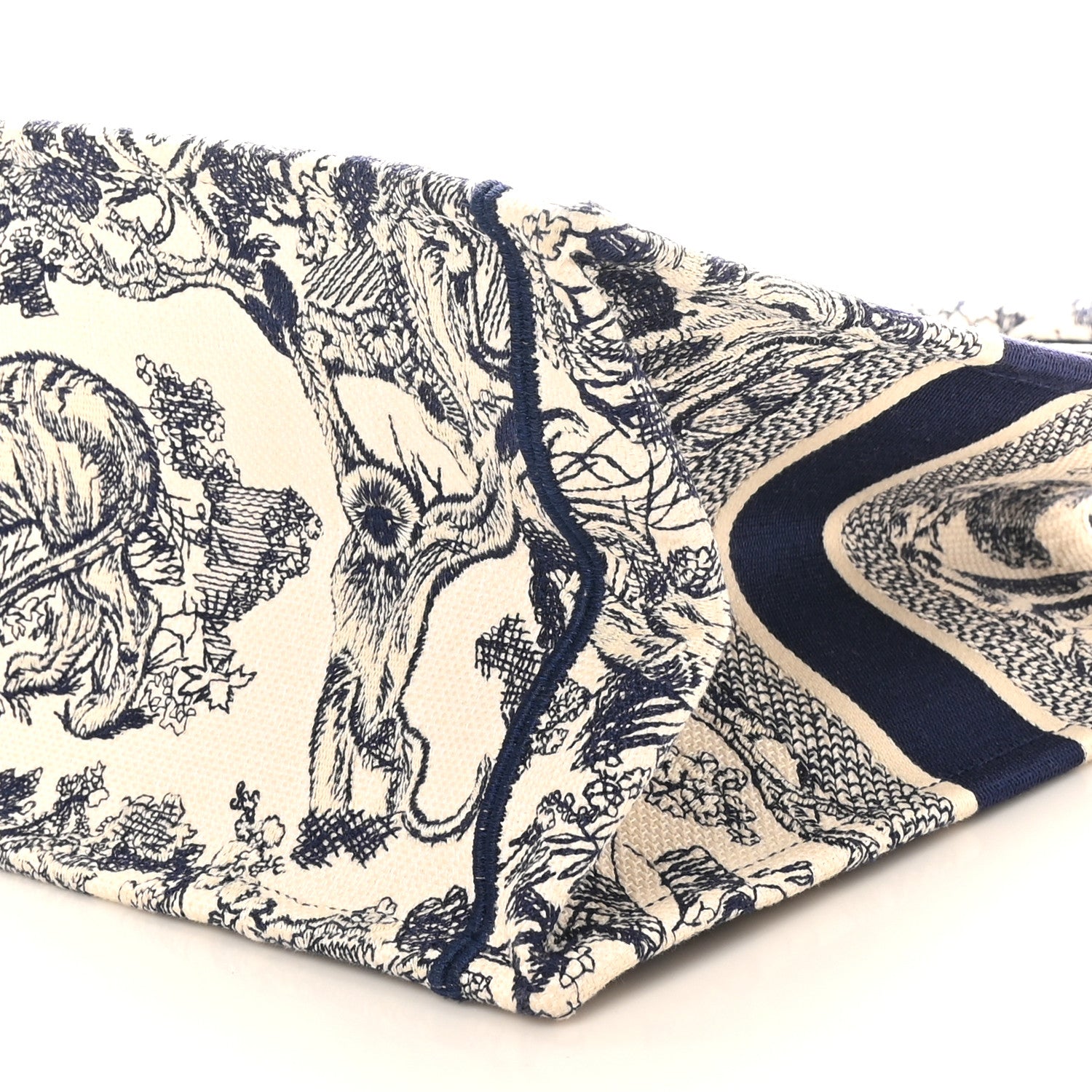 Christian Dior Canvas Embroidered Medium Dioriviera Toile De Jouy Book Tote Blue 10 of 10