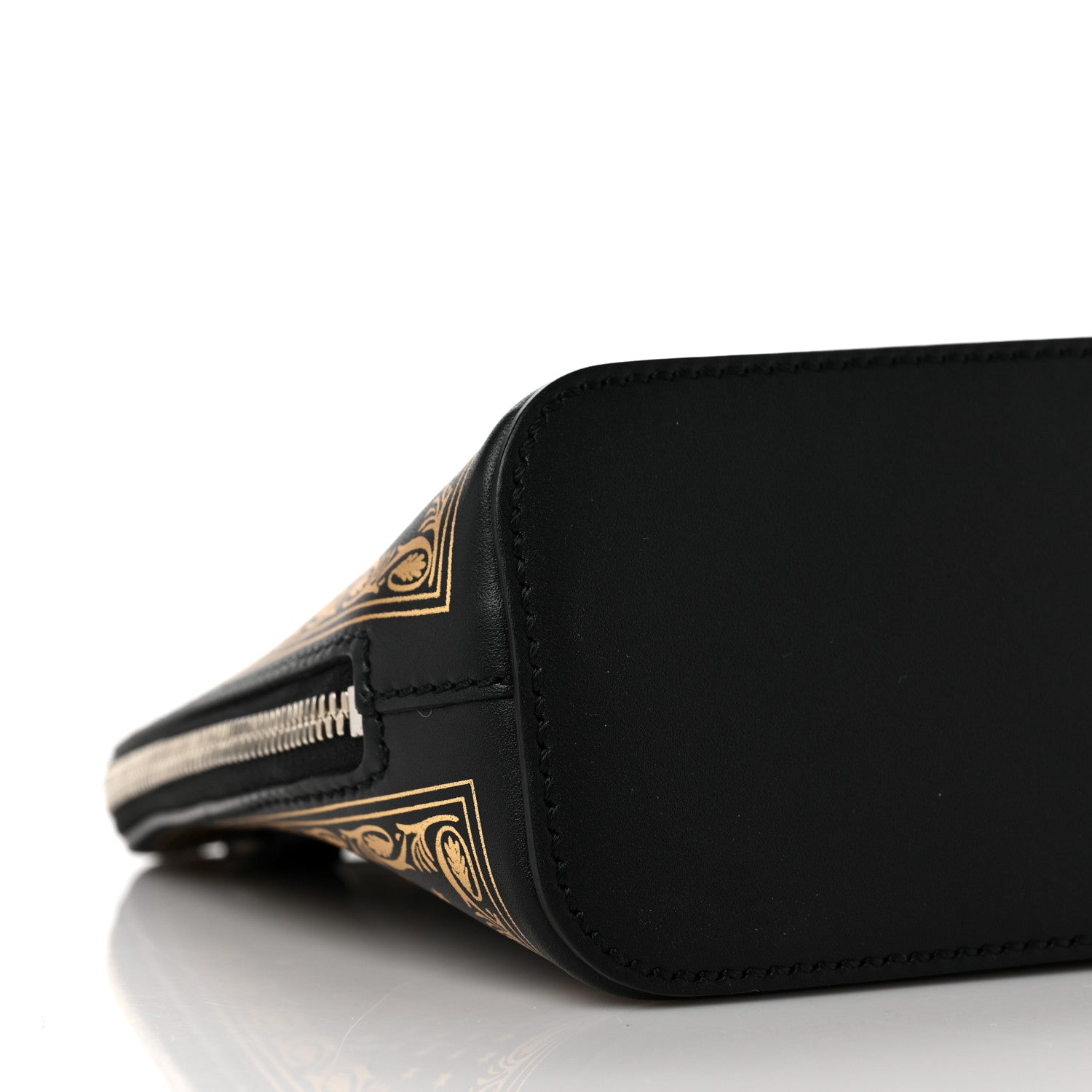 Gucci X SEGA Calfskin GUCCY Stars Mini Dome Shoulder Bag Black Gold 8 of 9