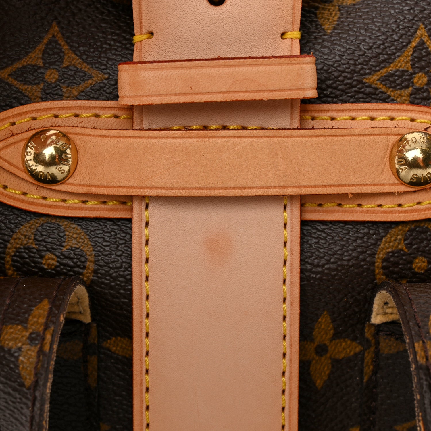 Louis Vuitton Monogram Manhattan GM 17 of 23