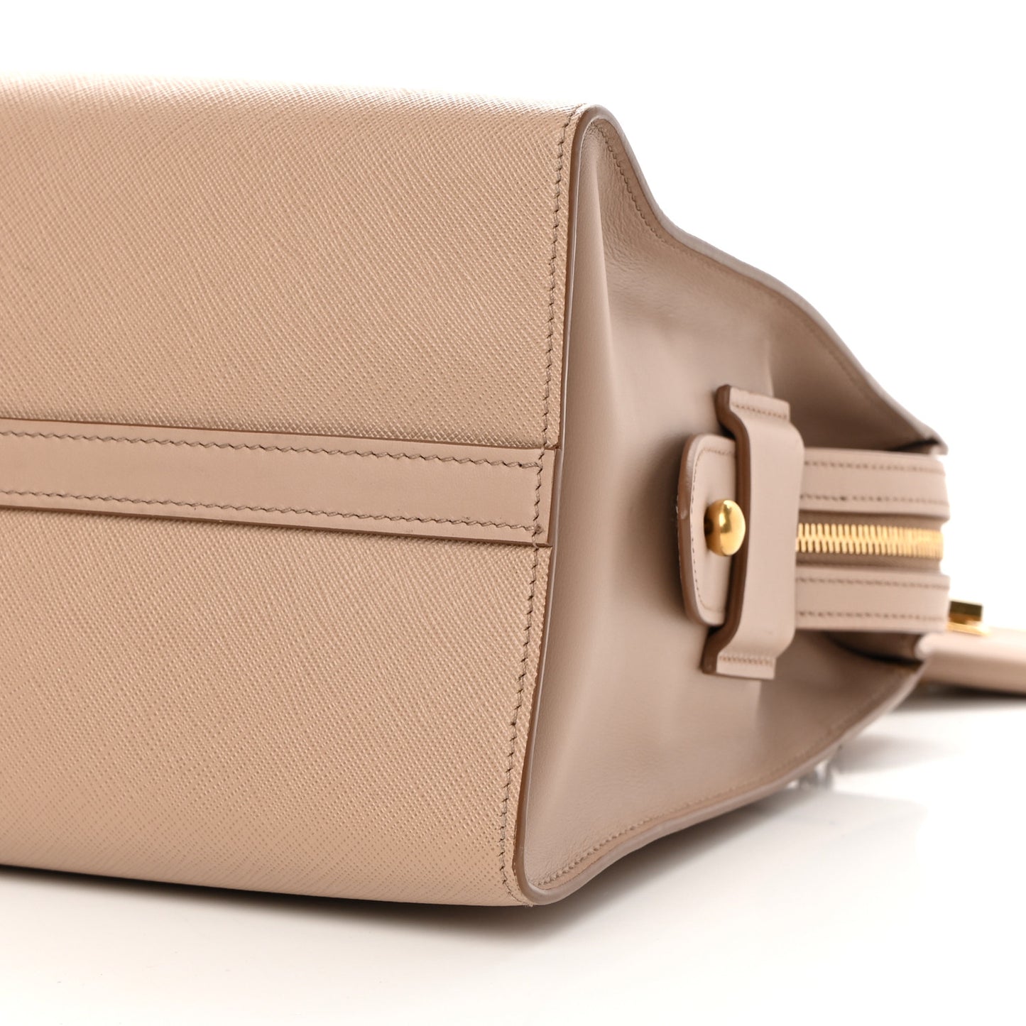 Saffiano City Calfskin Medium Esplanade Cammeo