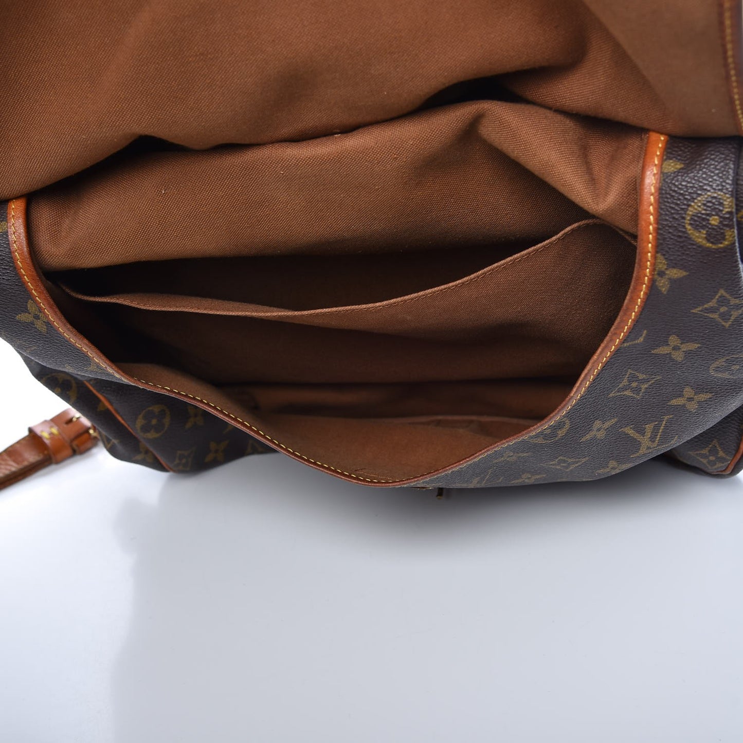 Monogram Saumur 35