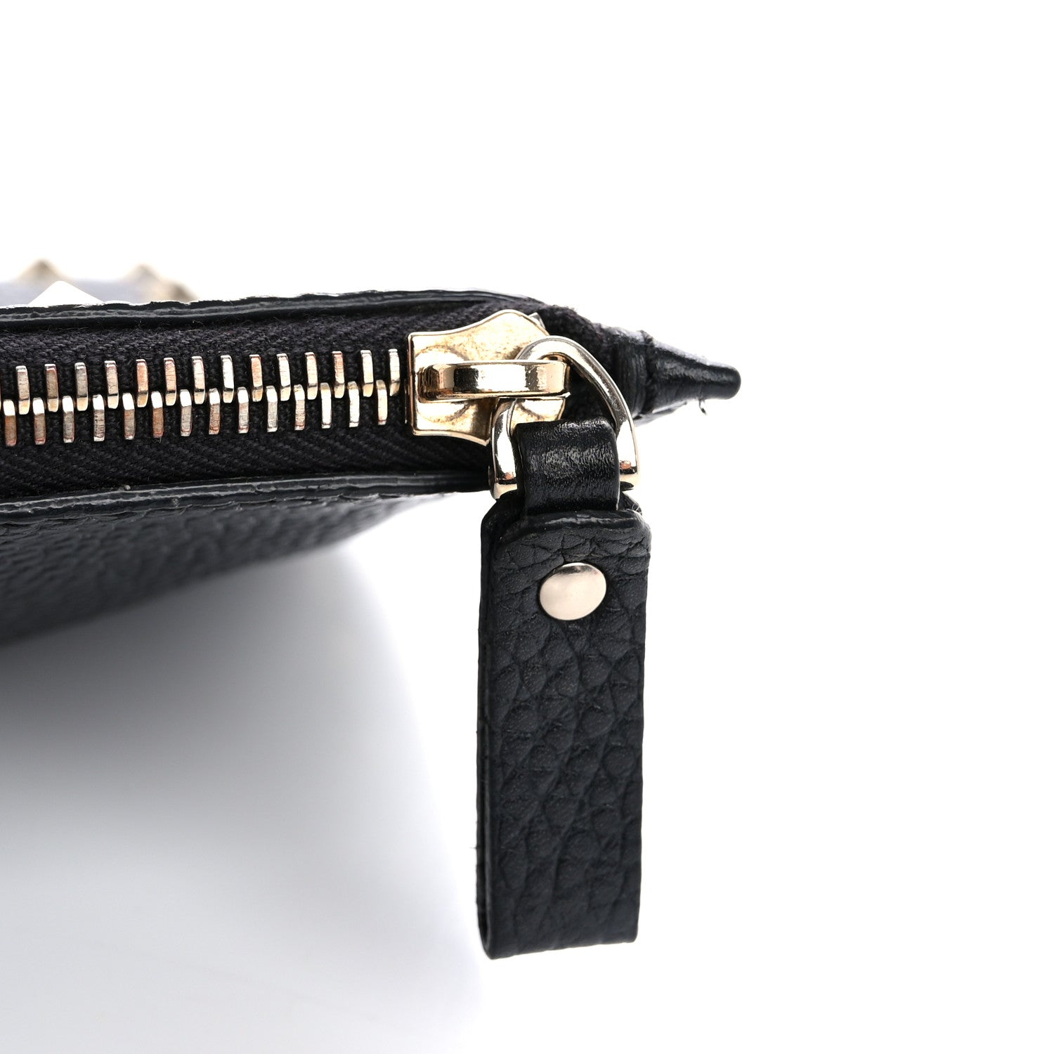 Valentino Garavani Pebbled Calfskin Large Rockstud Zip Pouch Black 10 of 10
