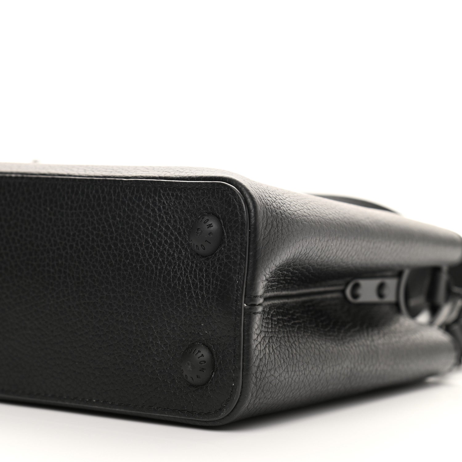 Louis Vuitton Taurillon Capucines BB Matte Black 9 of 10